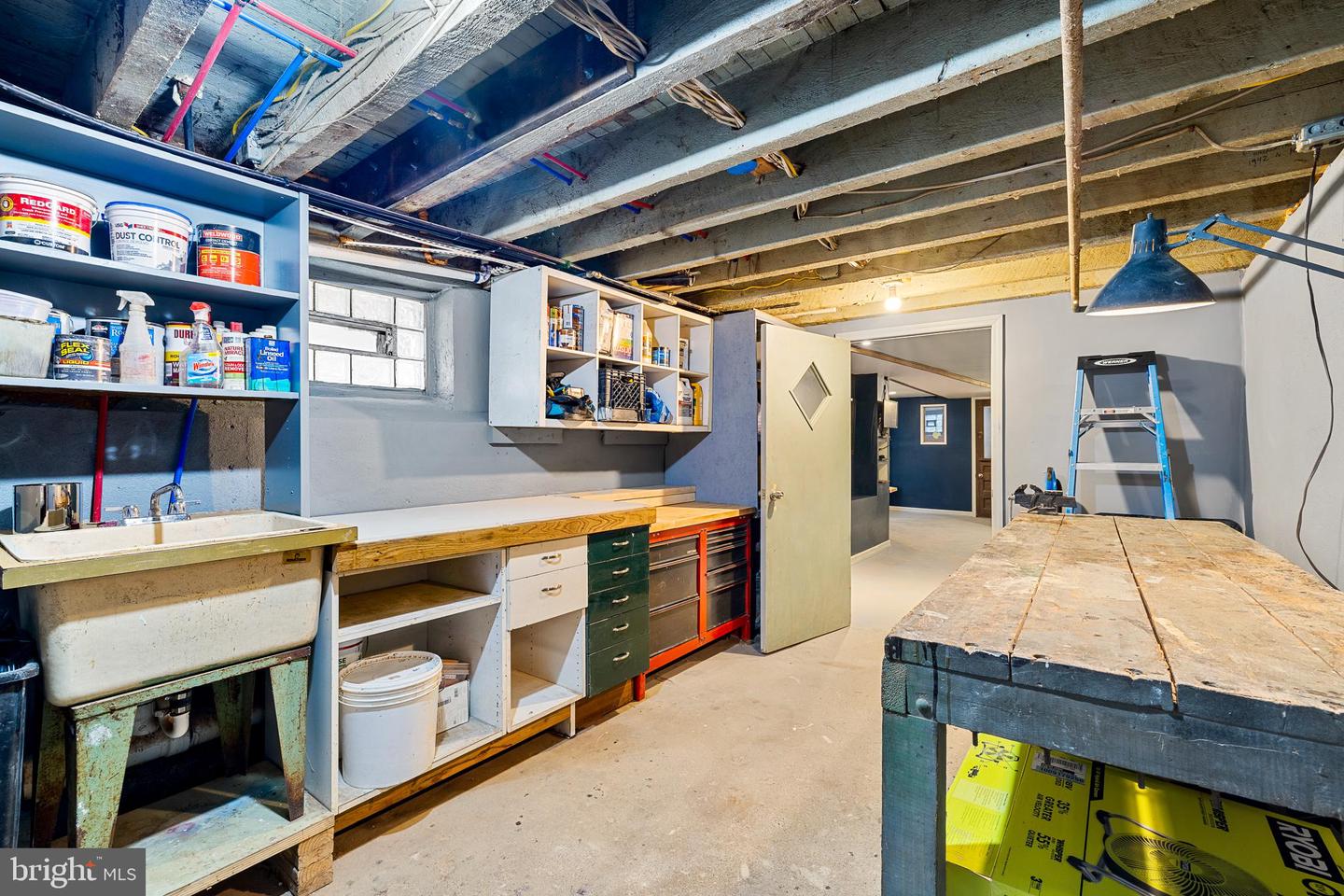 3081 Emerald STREET