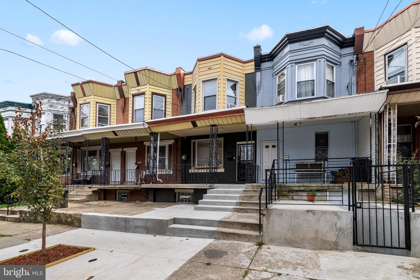 3081 Emerald STREET