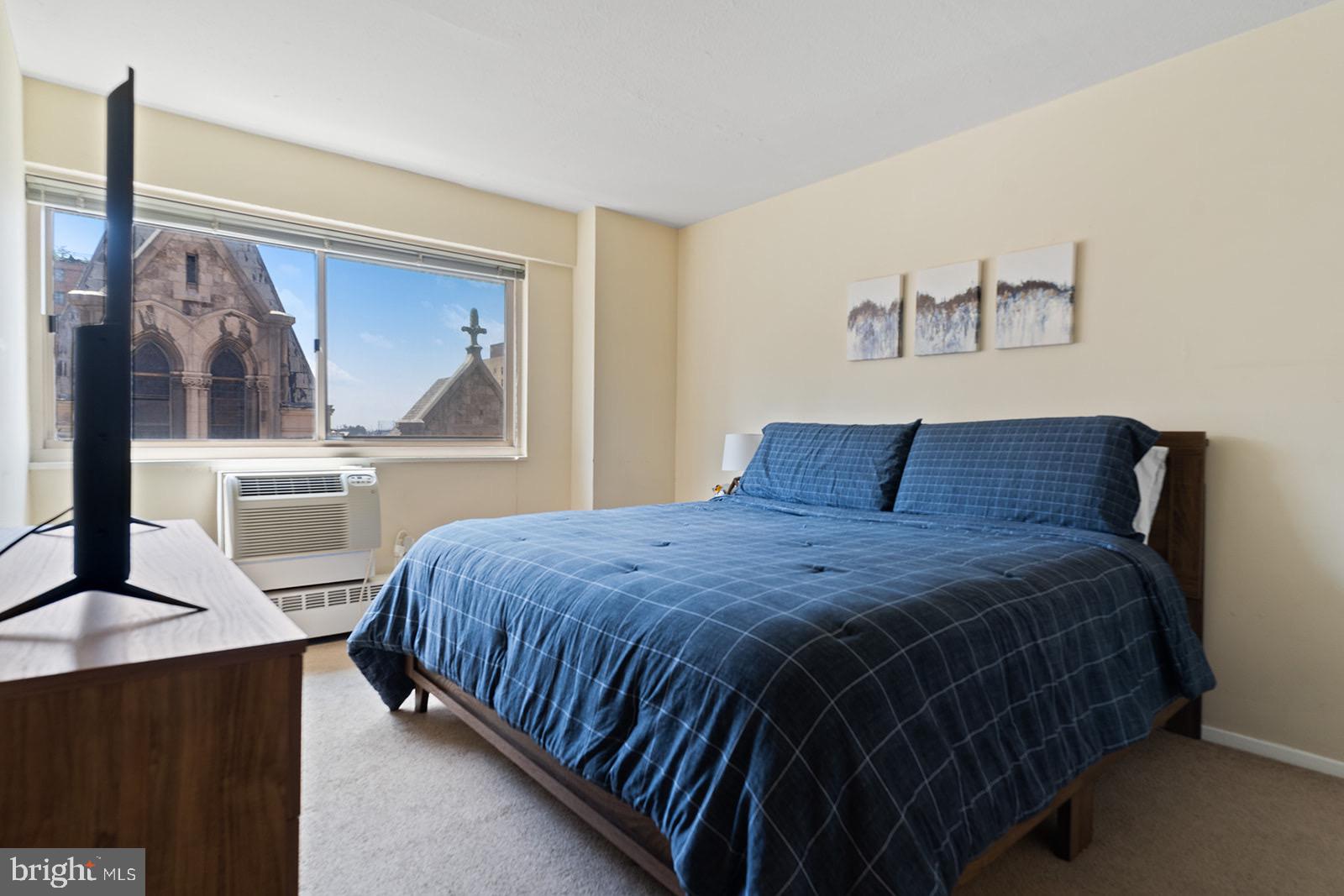 2101 Chestnut STREET Unit: 812