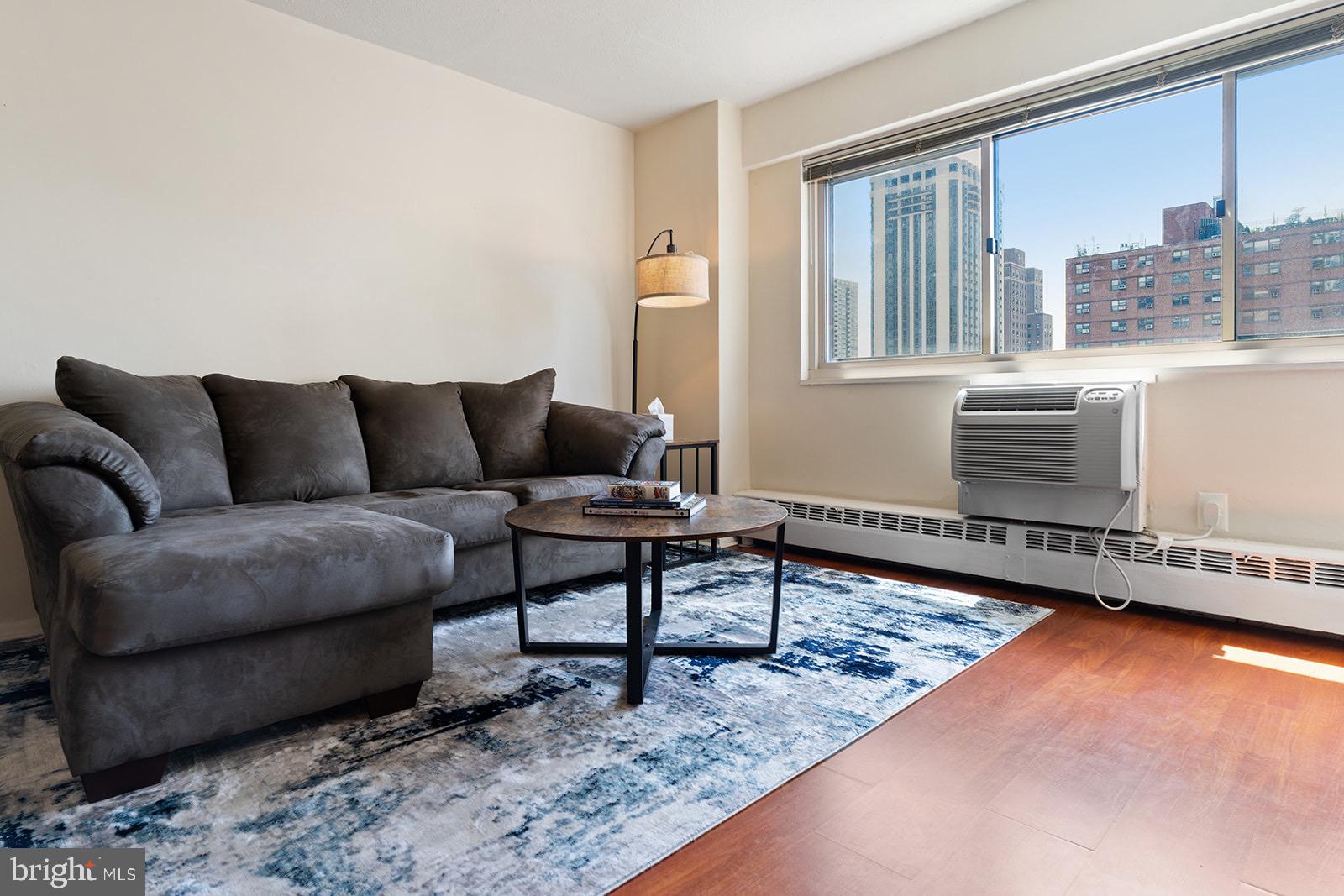 2101 Chestnut STREET Unit: 812
