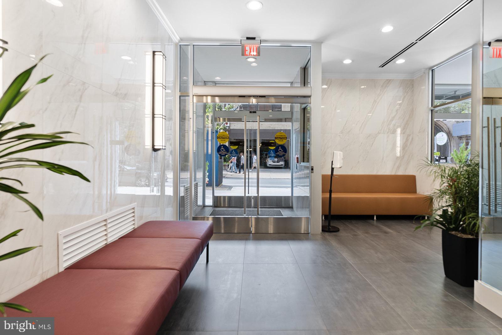 2101 Chestnut STREET Unit: 812