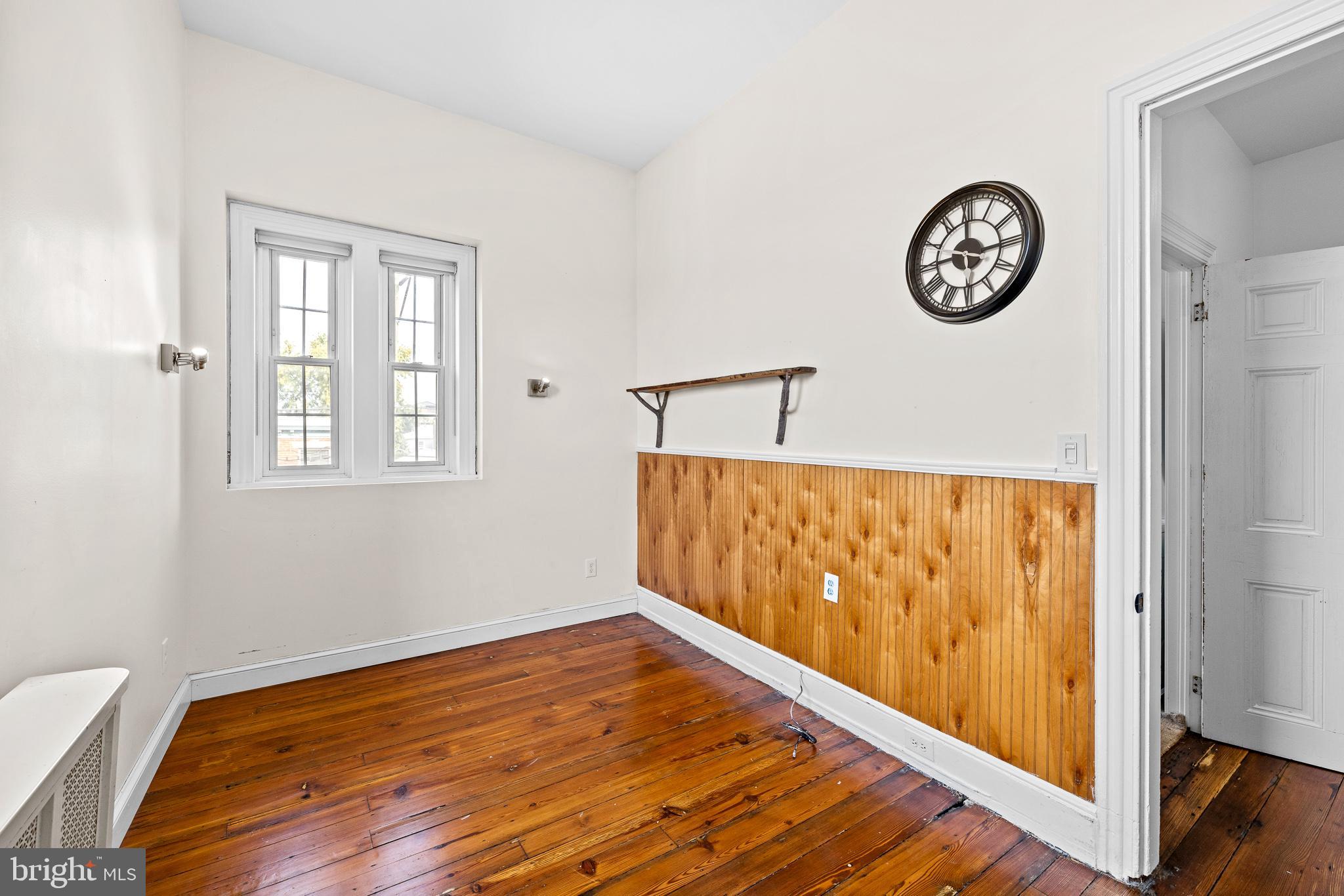 1036-38 Crease STREET