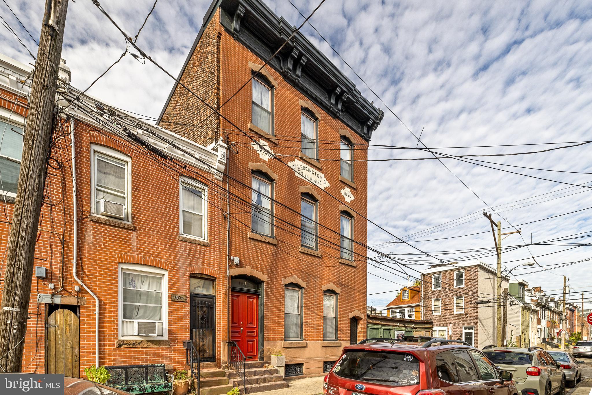 1036-38 Crease STREET