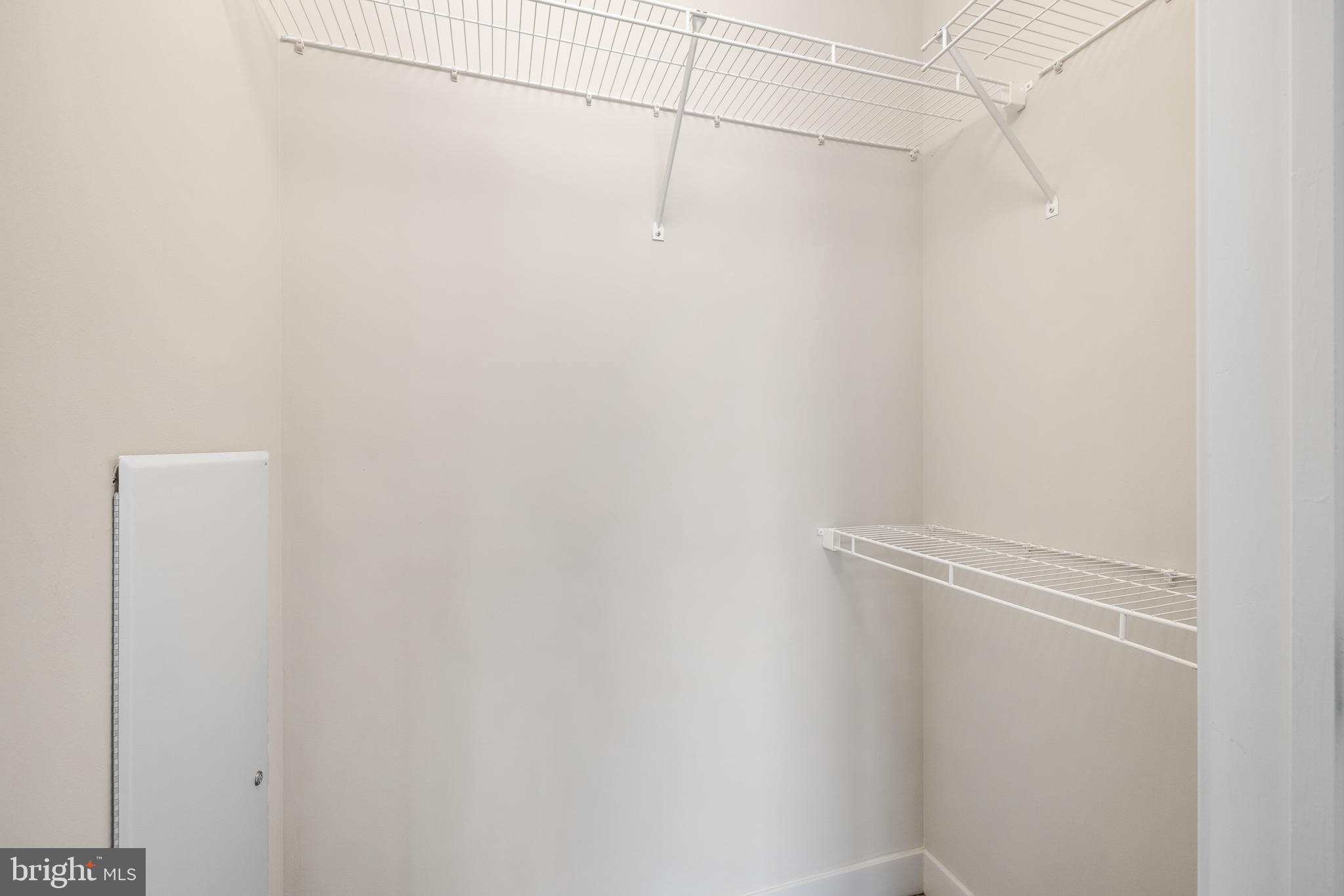 1213 Walnut STREET Unit: 910