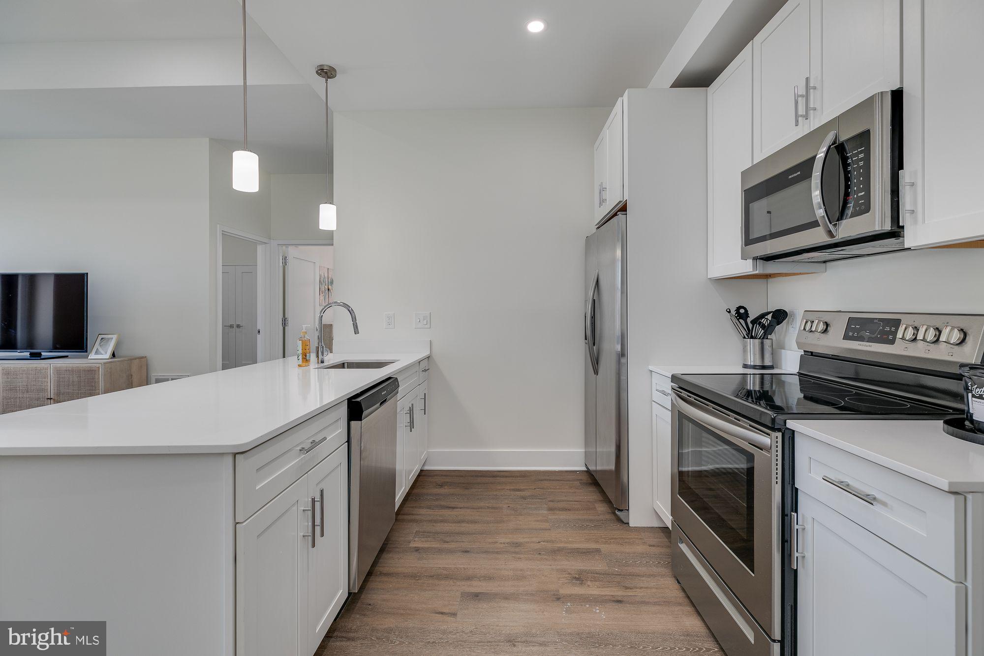 150 S Independence MALL W Unit: 519