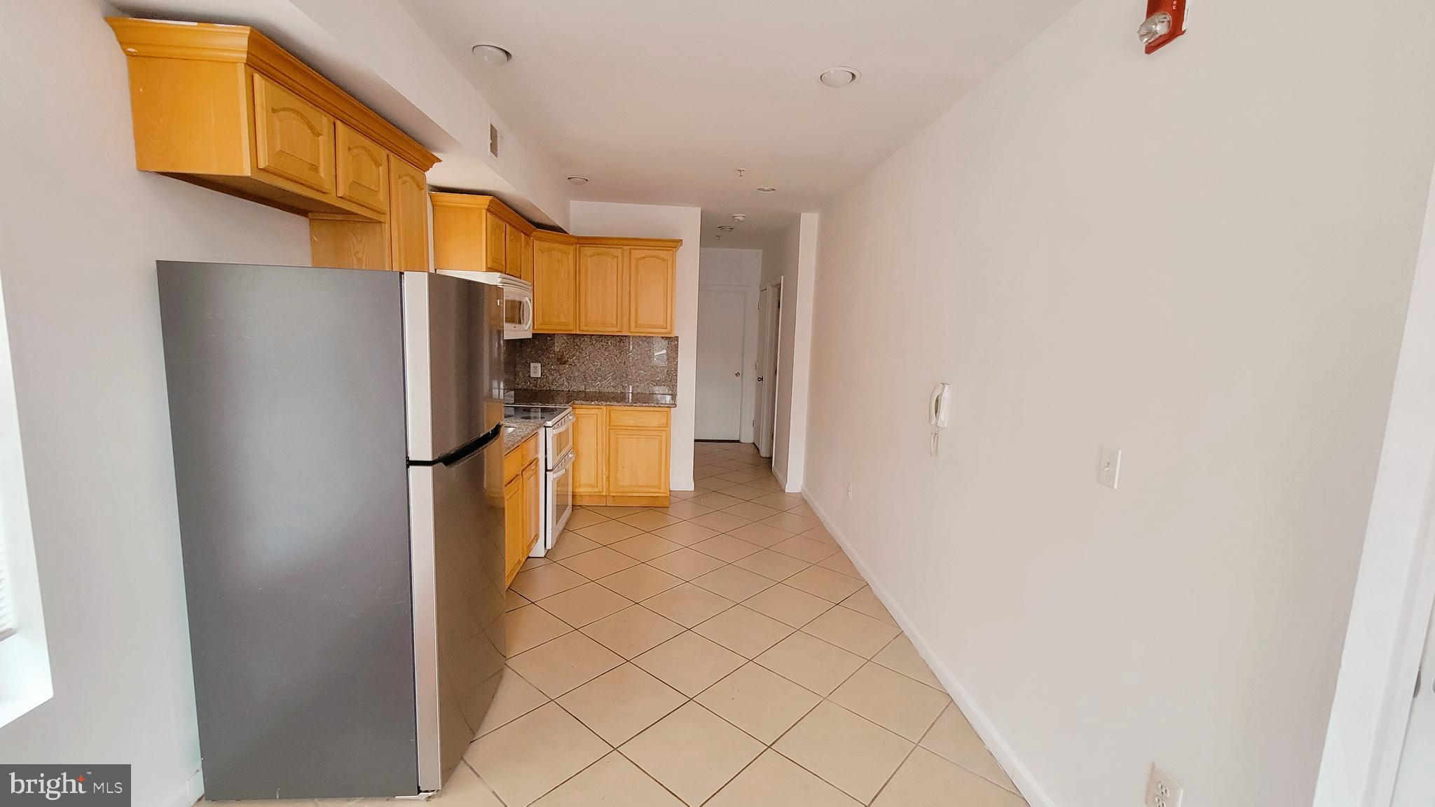 169 W Jefferson STREET Unit: 1