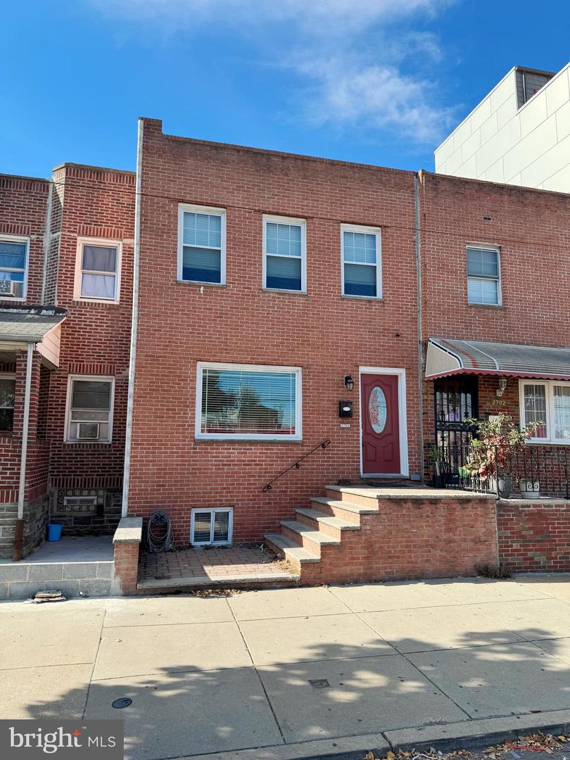 2704 S 10th STREET
