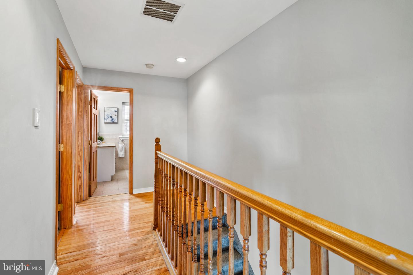 2704 S 10th STREET