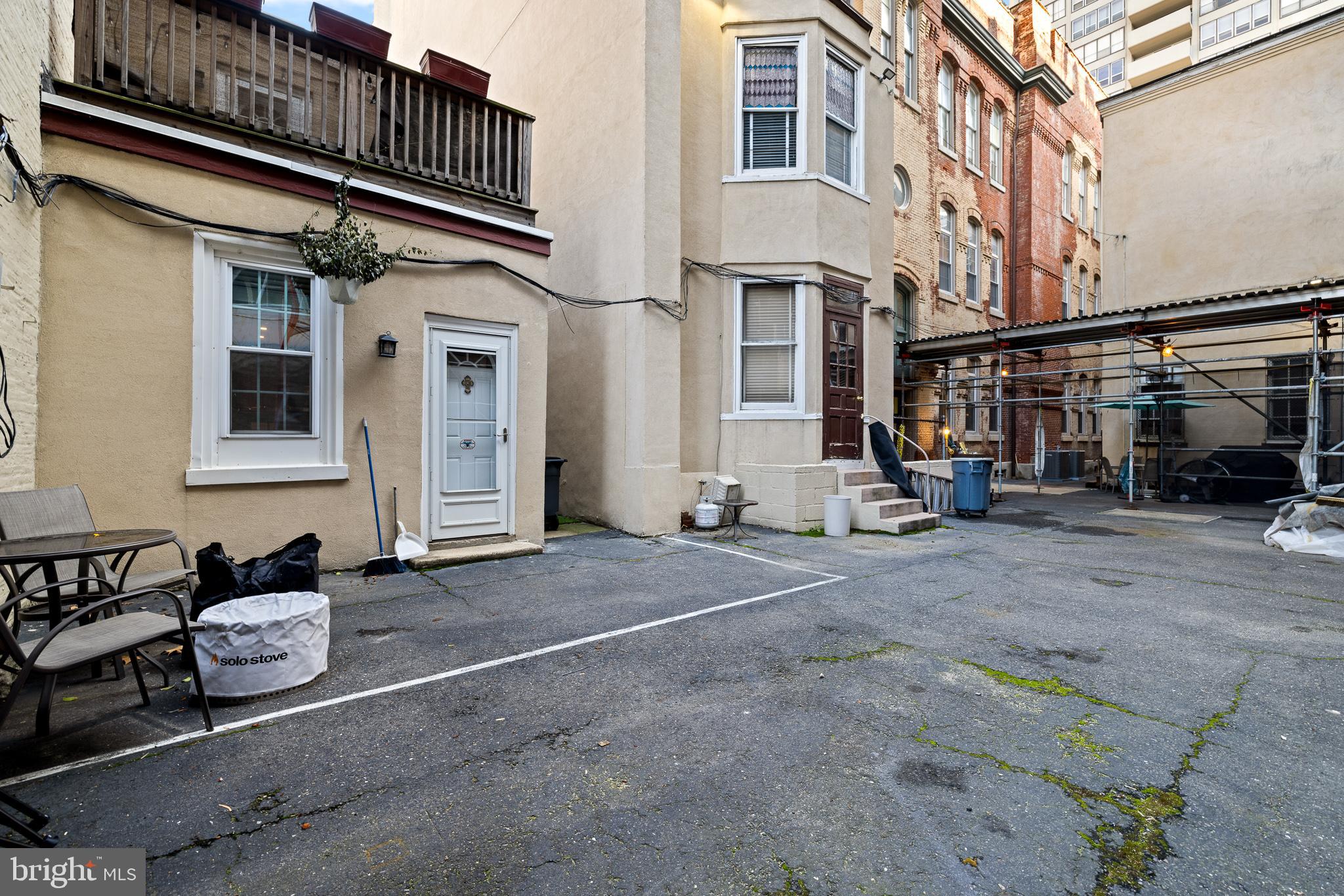 2012 Locust STREET