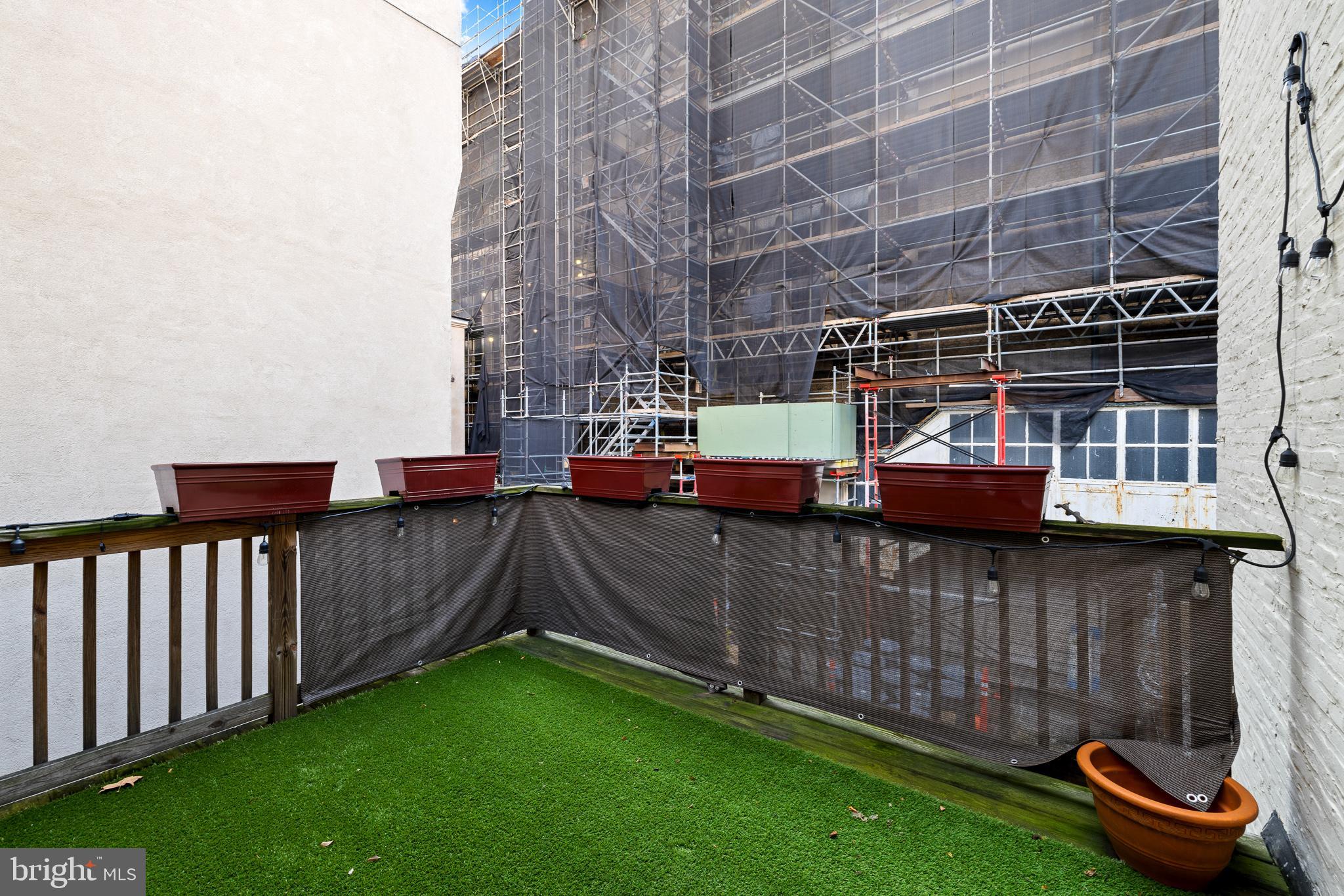 2012 Locust STREET