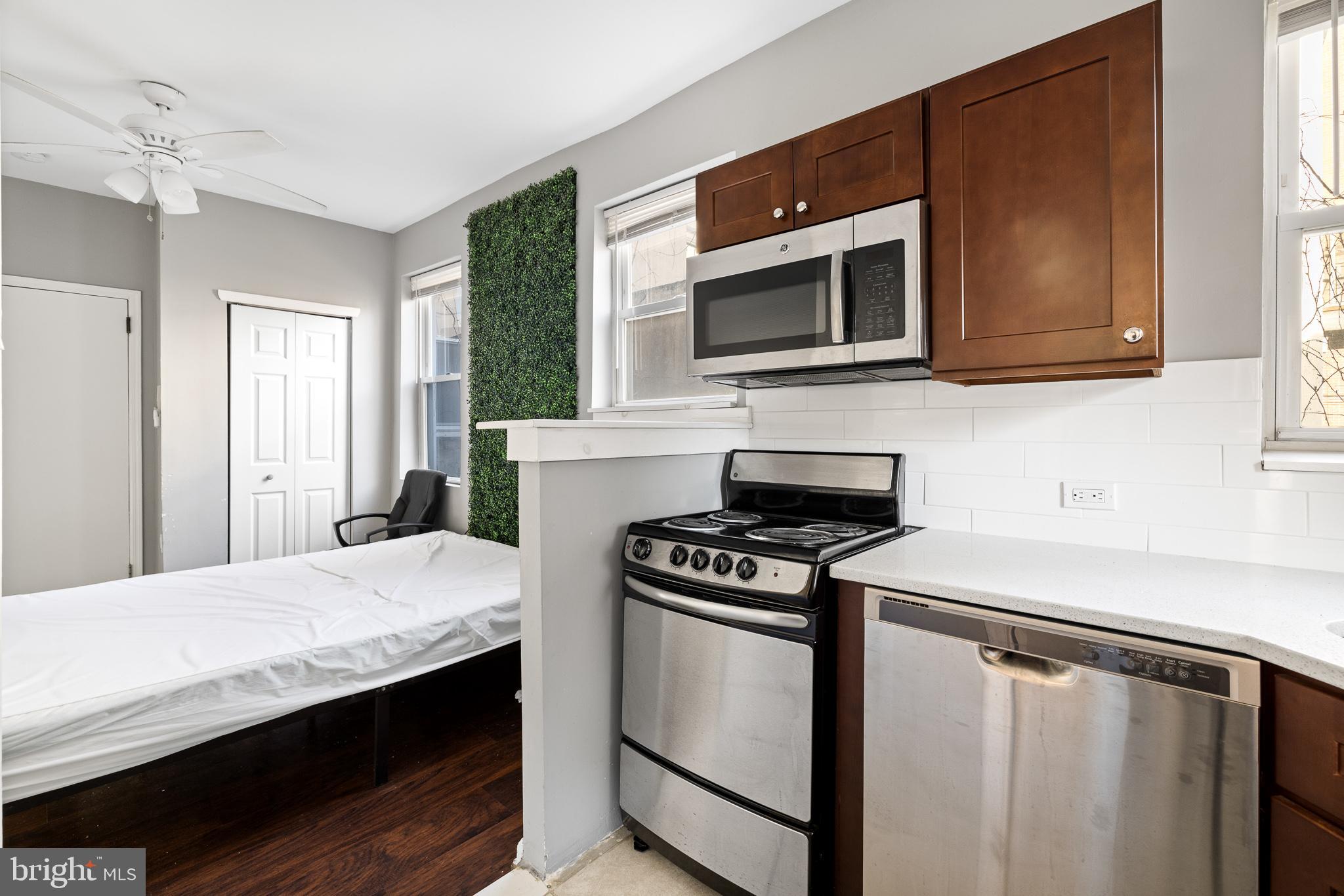 621 S 18th Street Unit: 2 R