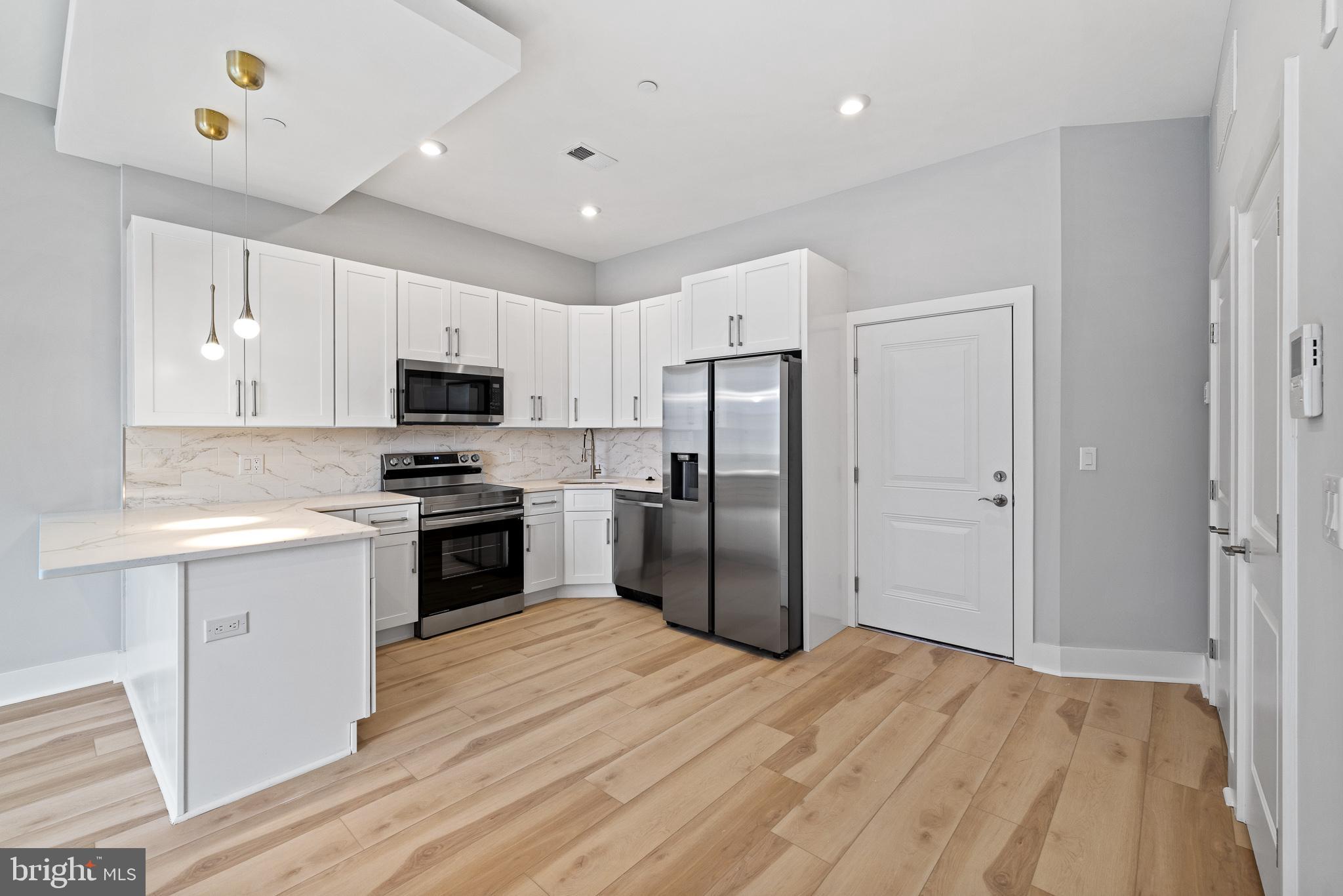 1733-41 N 2nd St #204