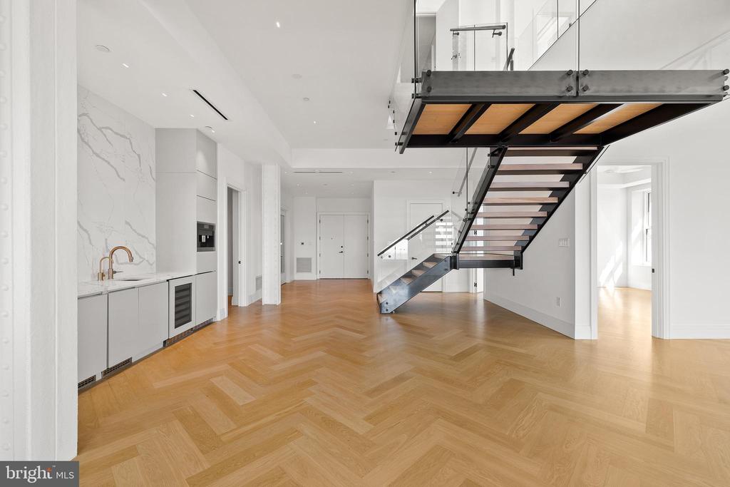 1401 Spruce St Unit: PHI