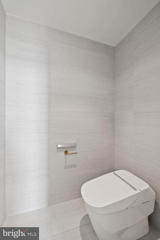 1401 Spruce St Unit: PHI