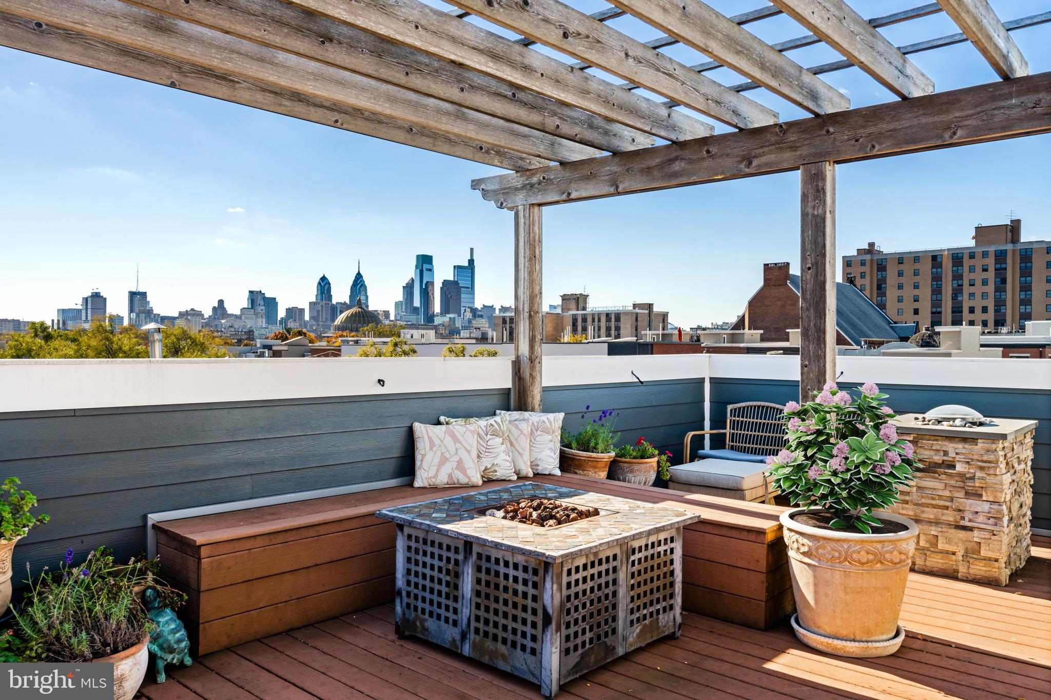 985 N 6th St | Northern Liberties