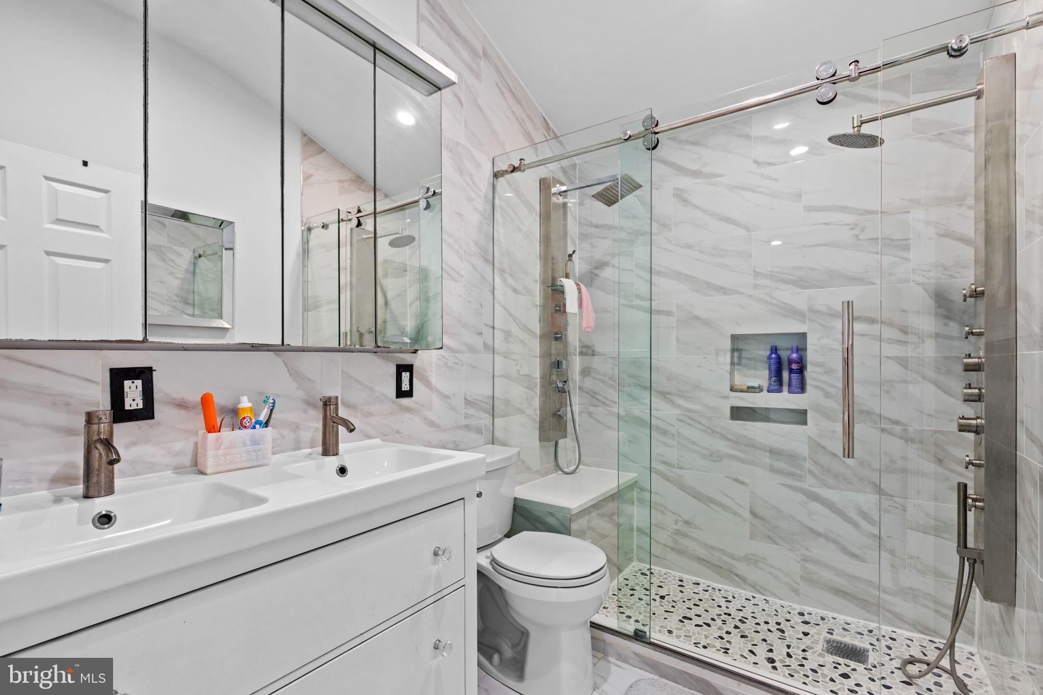 7120 Wissahickon Ave