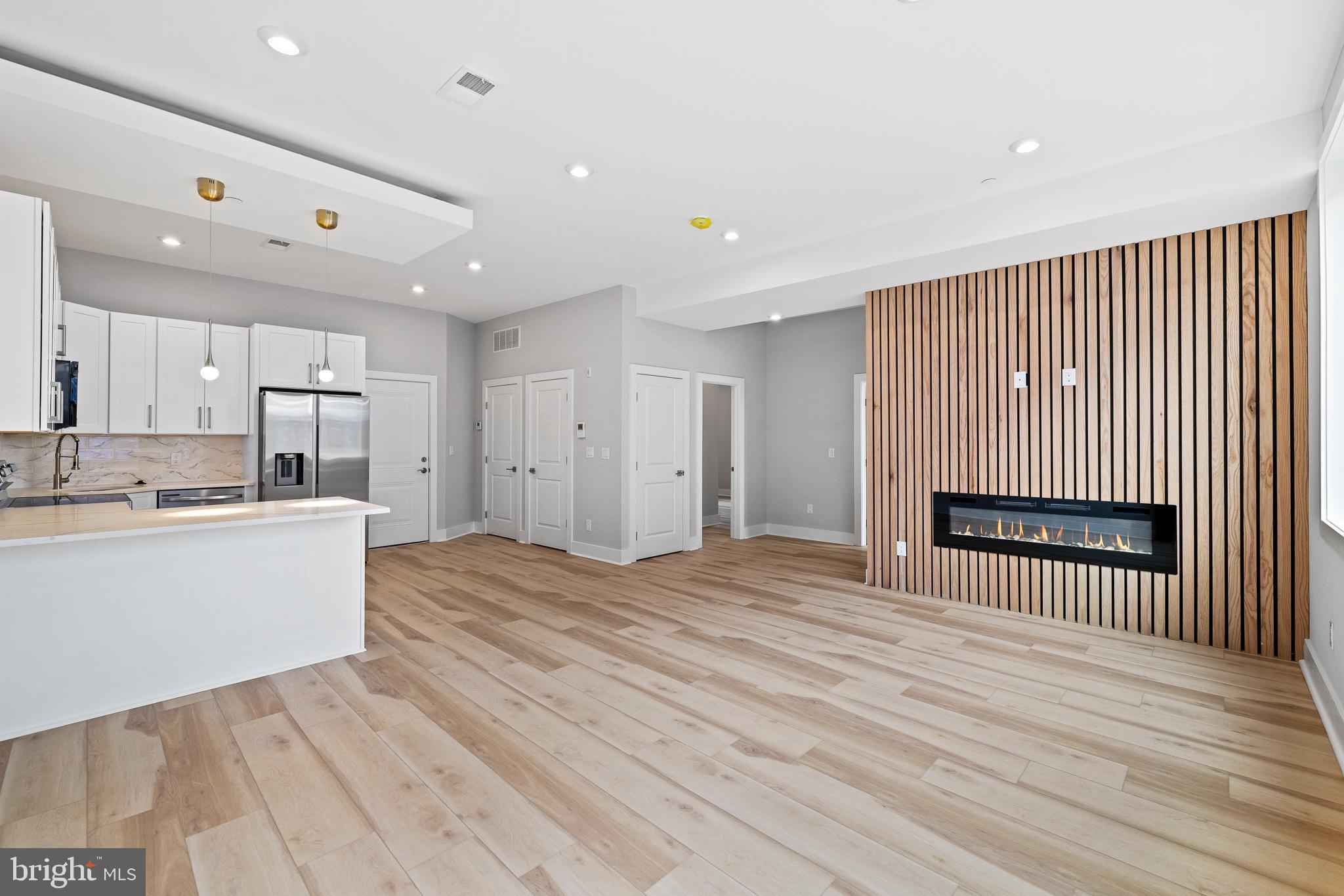 1733-41 N 2nd St #404