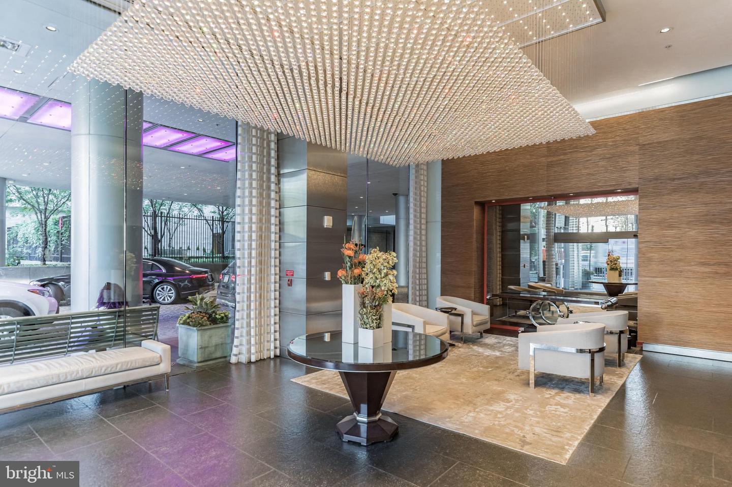 1414 S PENN SQ #16G