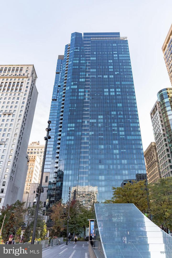 1414 S PENN SQ #16G