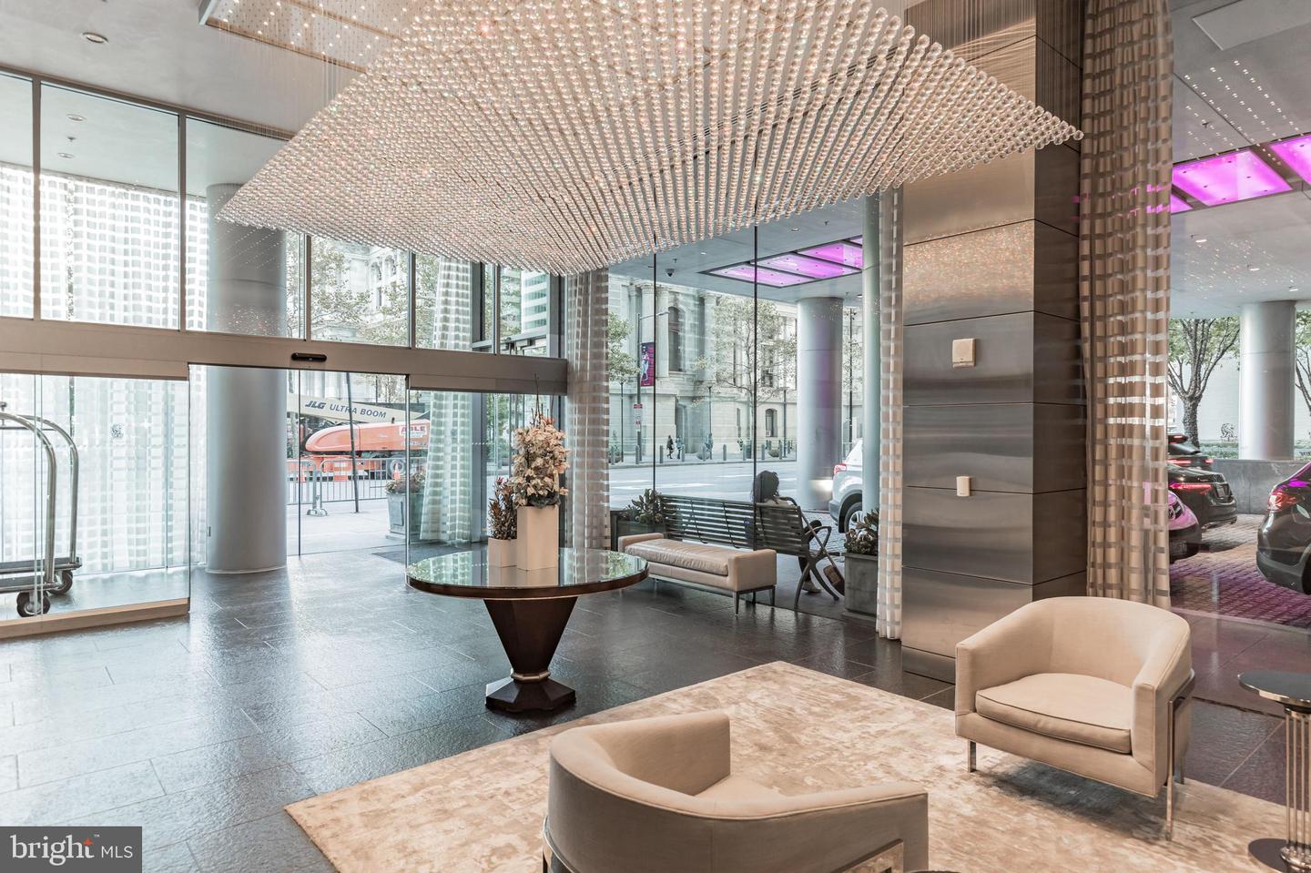 1414 S PENN SQ #16G