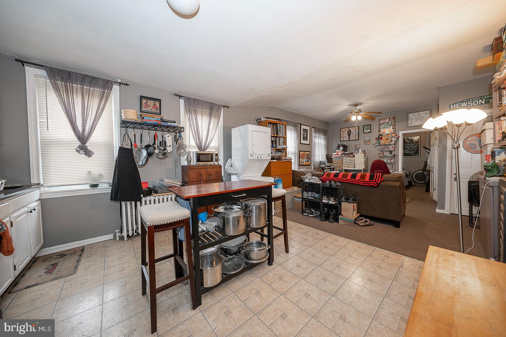 2713 E Clearfield St