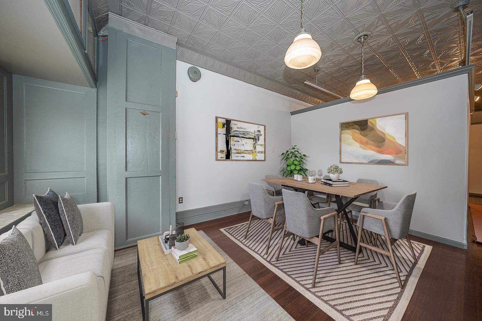 2713 E Clearfield St