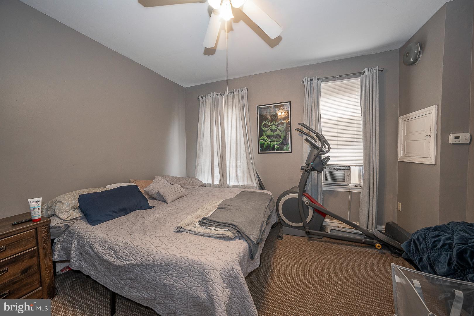 2713 E Clearfield St