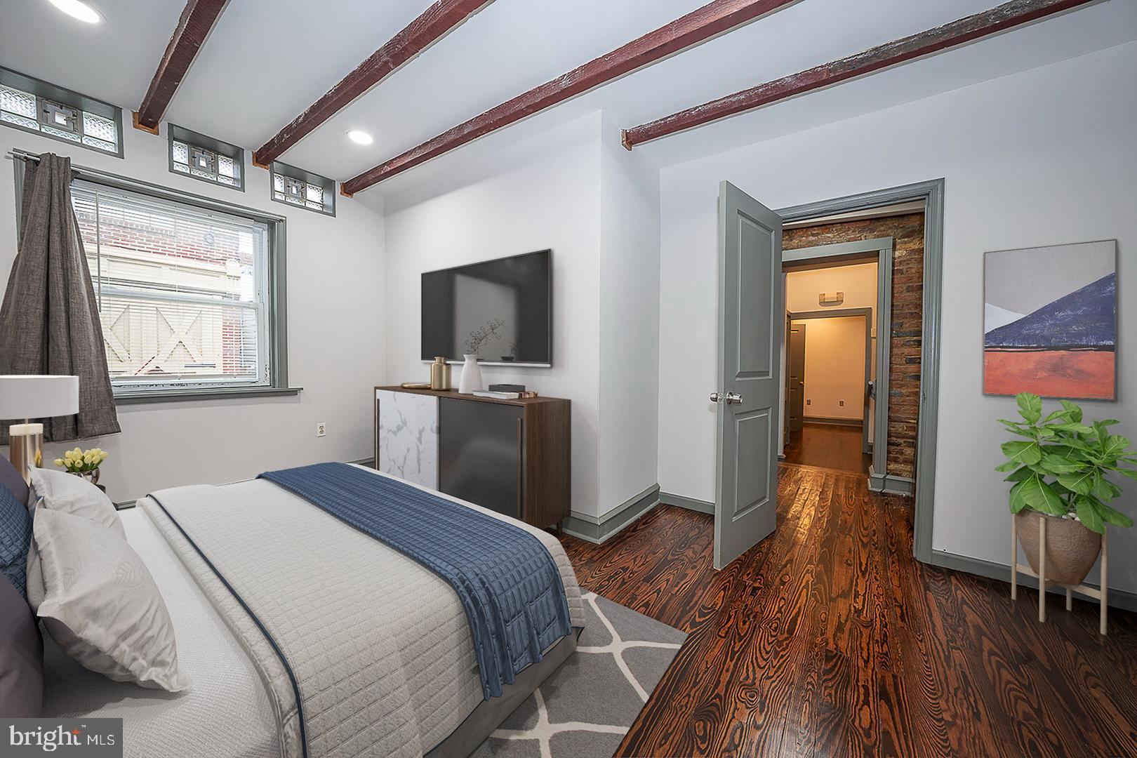 2713 E Clearfield St