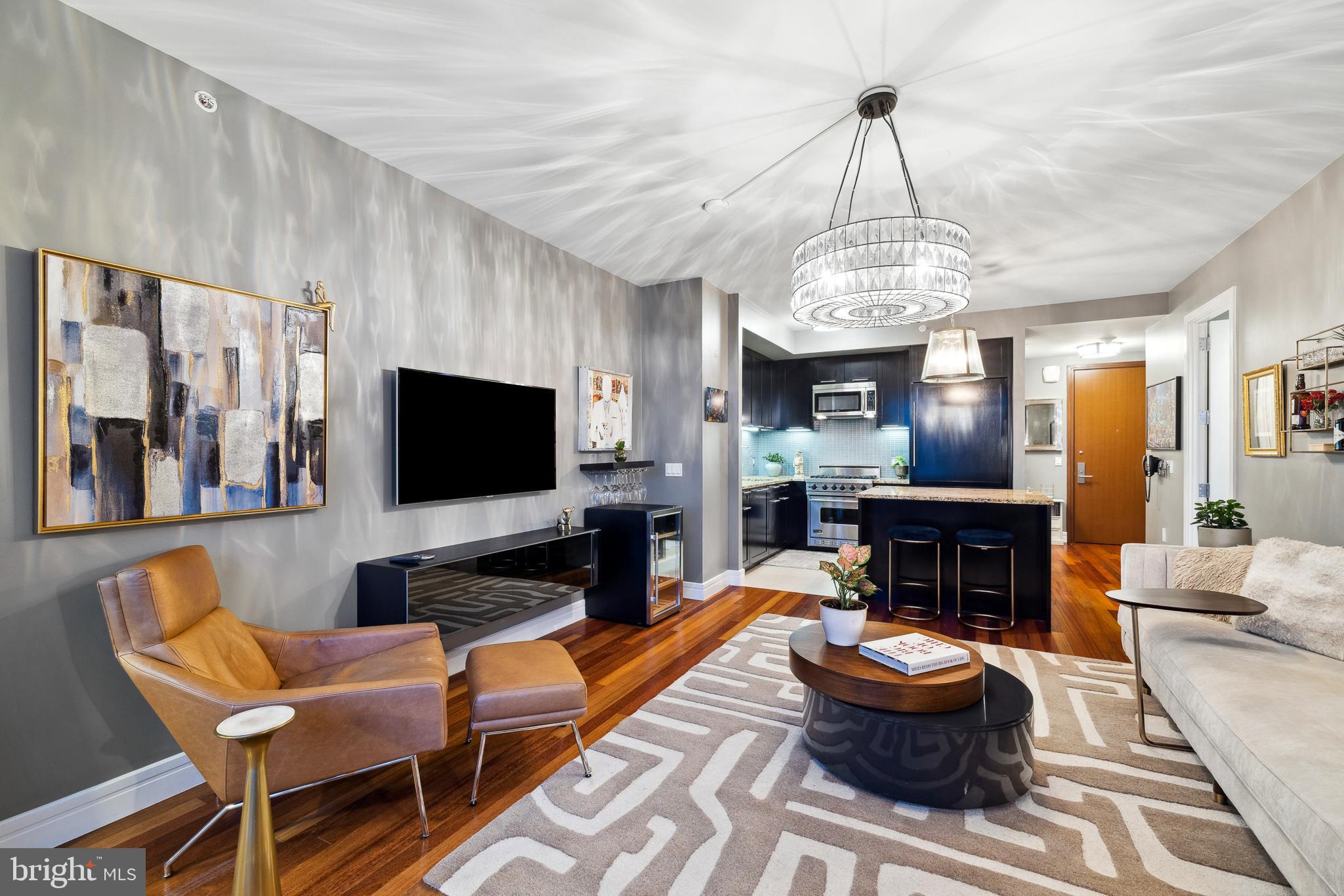 1414 S Penn Sq #20c