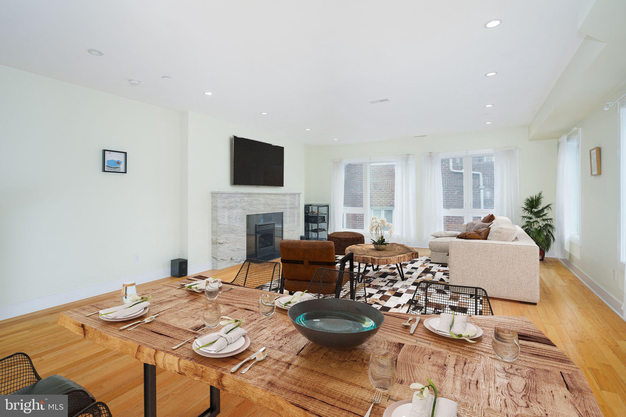 110-112 NAUDAIN ST #4