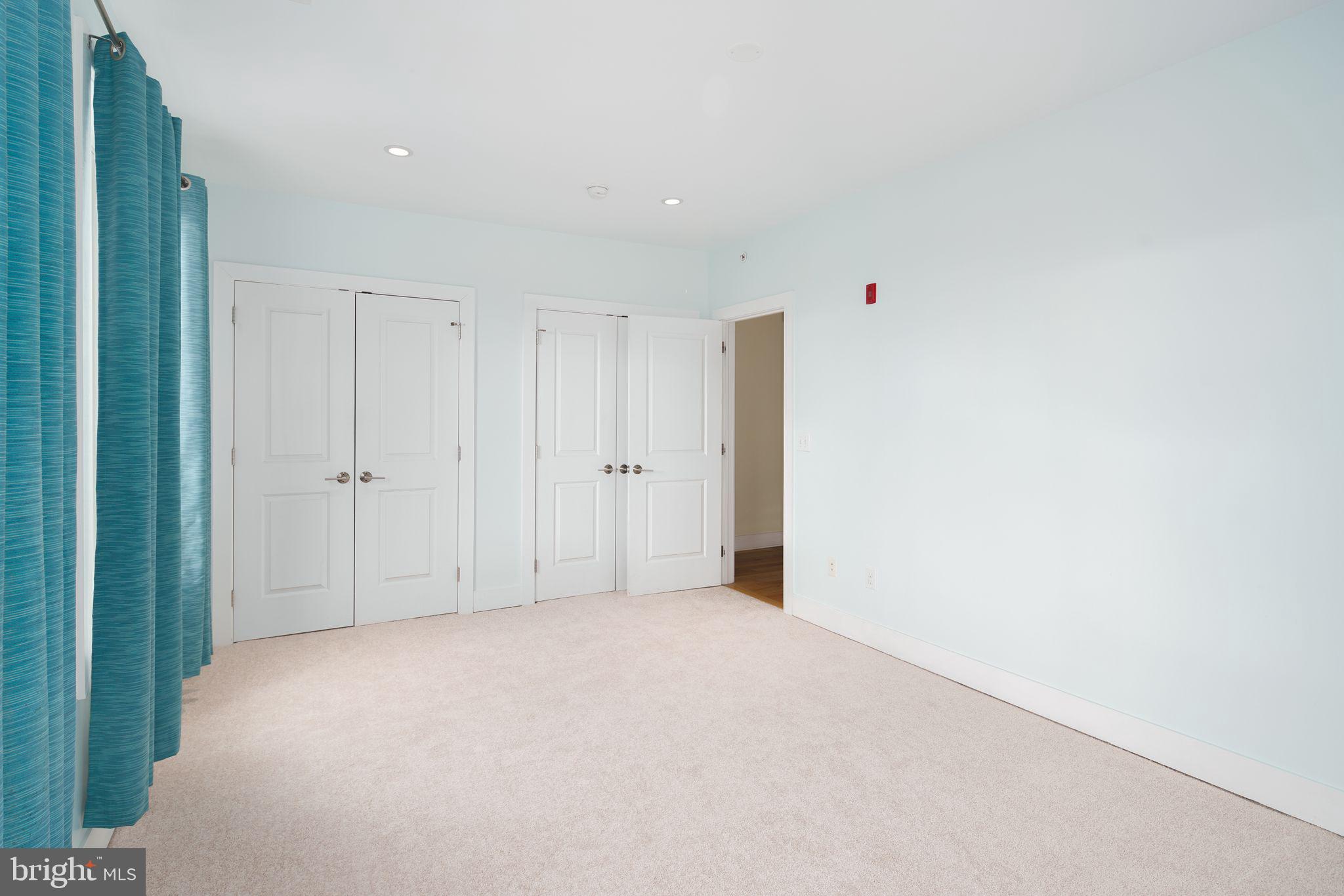 110-112 NAUDAIN ST #4