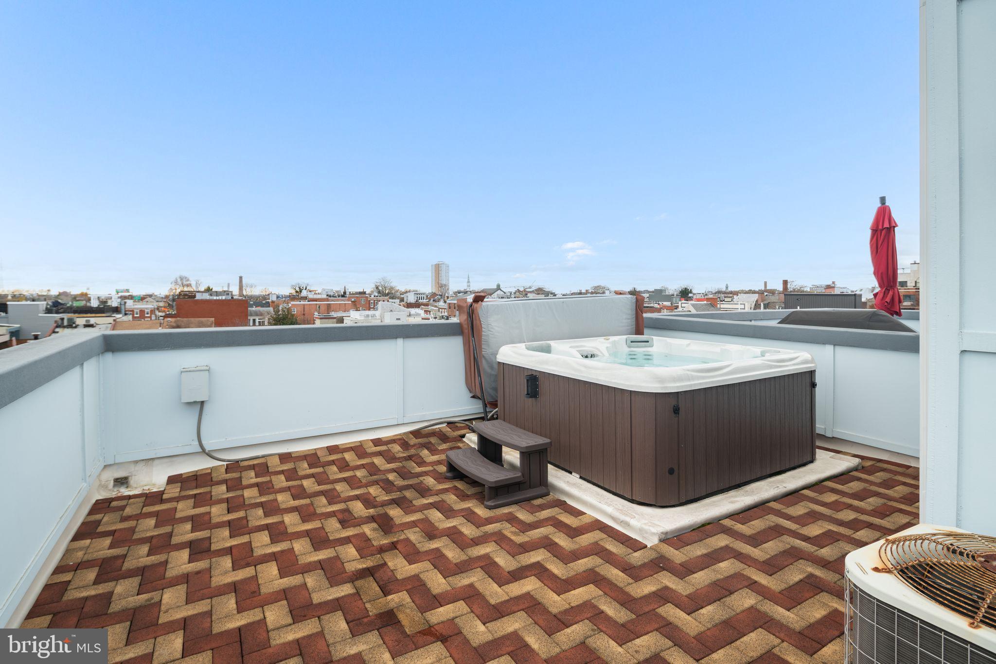 110-112 NAUDAIN ST #4