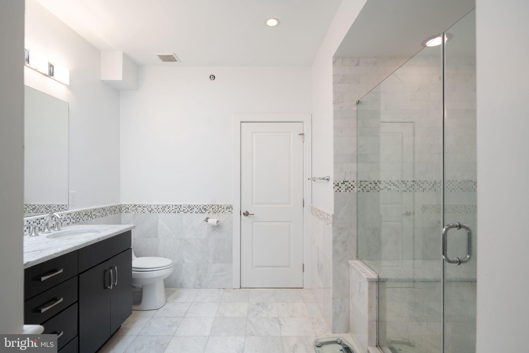 110-112 NAUDAIN ST #4