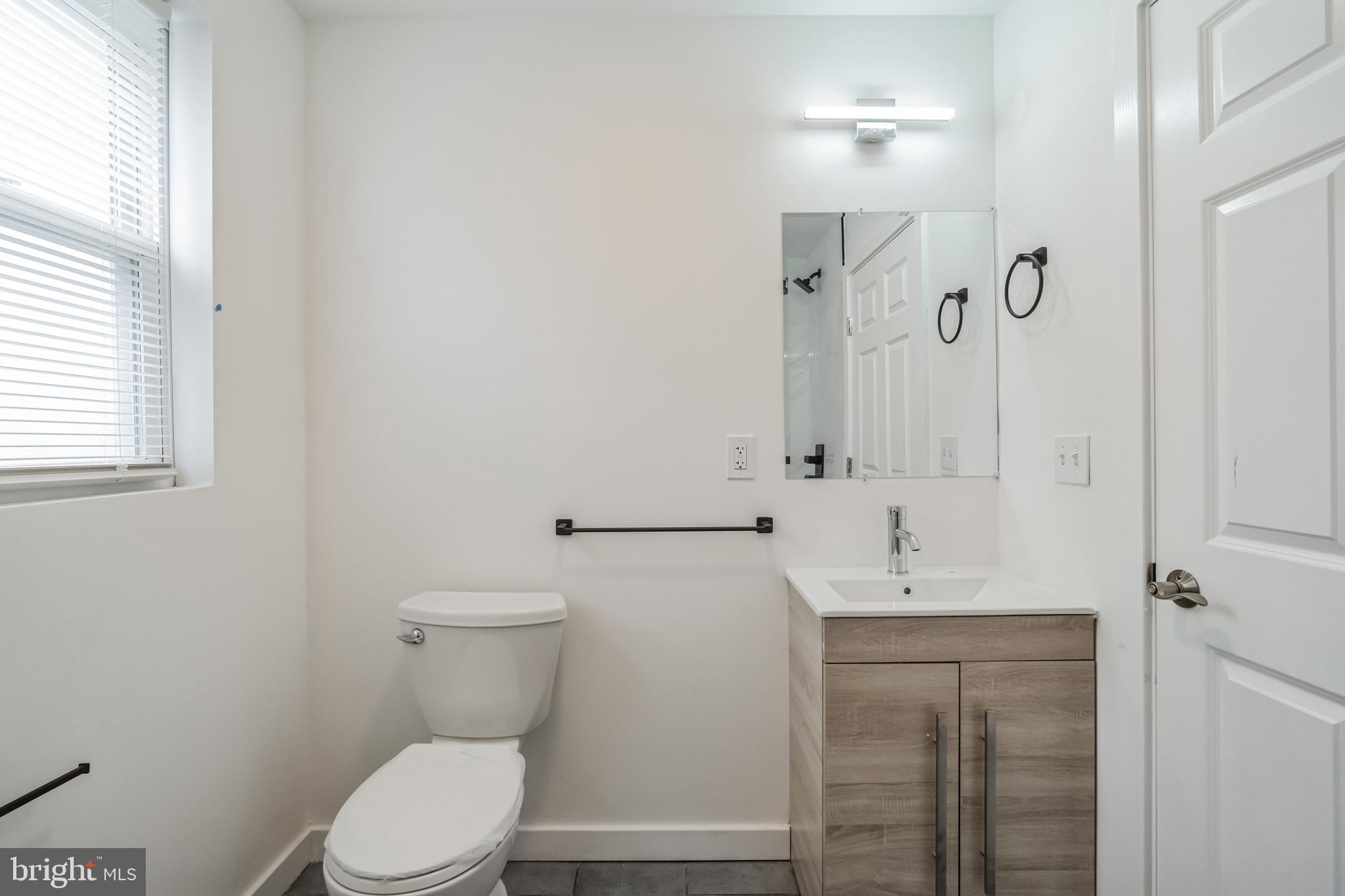 405 S 42nd St #3b