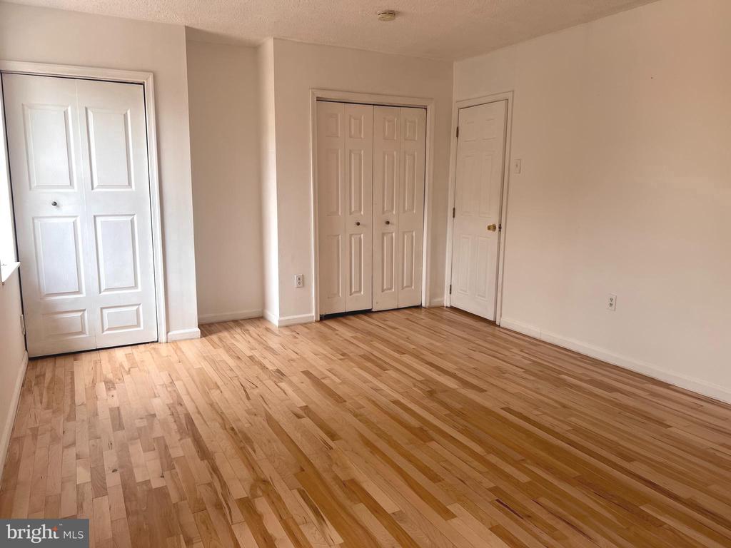 1309 MARLBOROUGH ST #2F