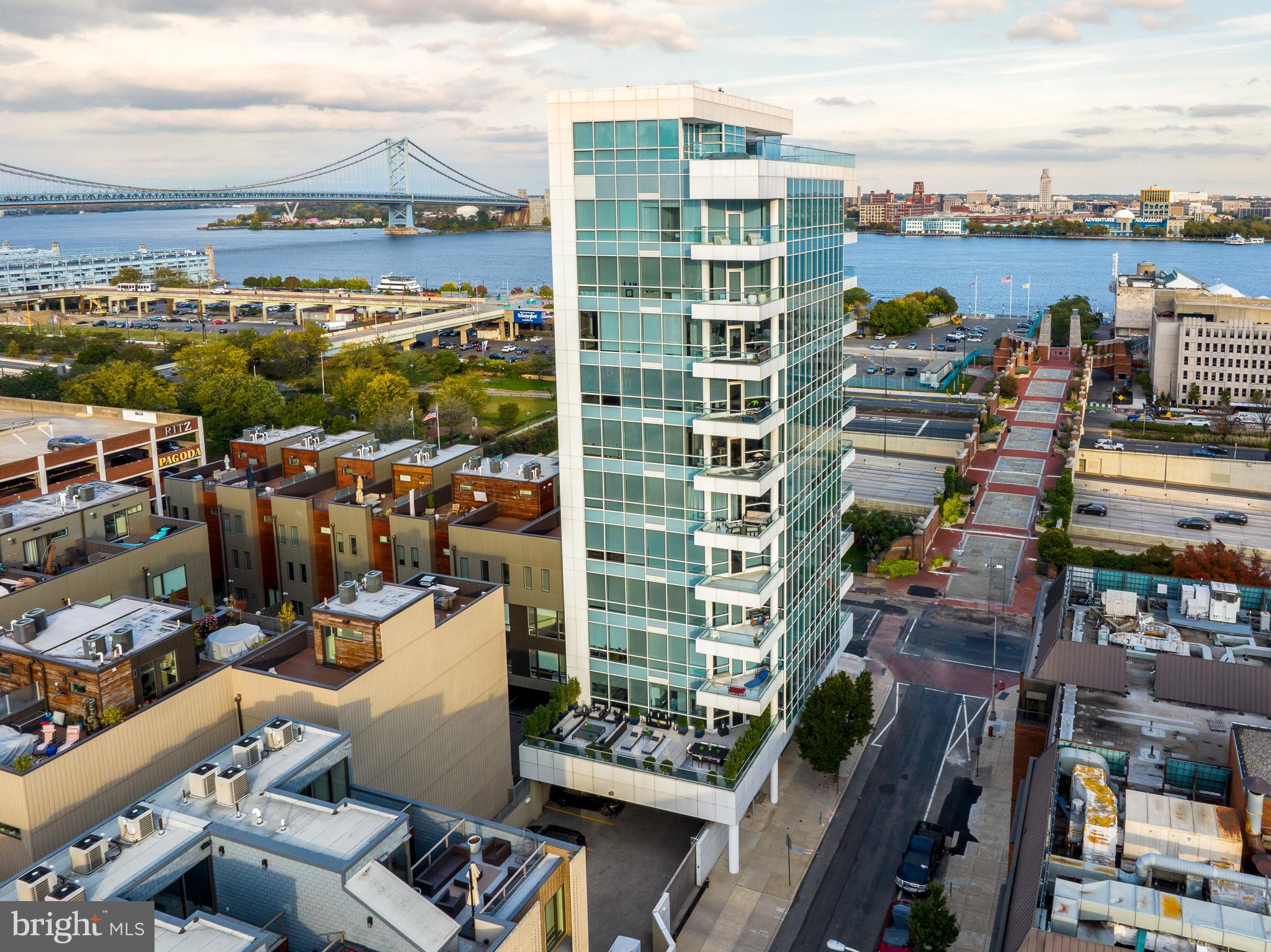 101 Walnut St #2