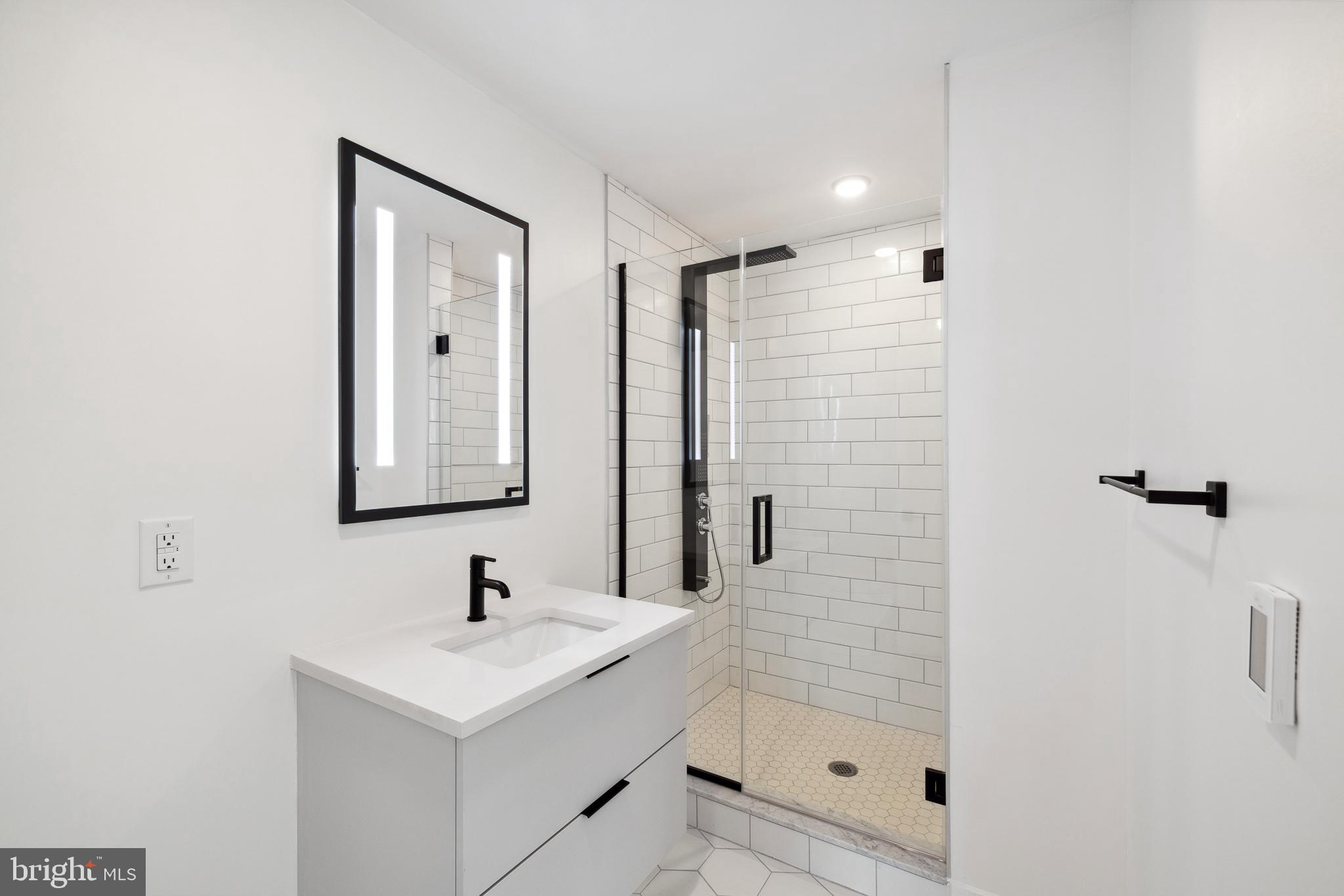 1501 N 31st St #Ph12