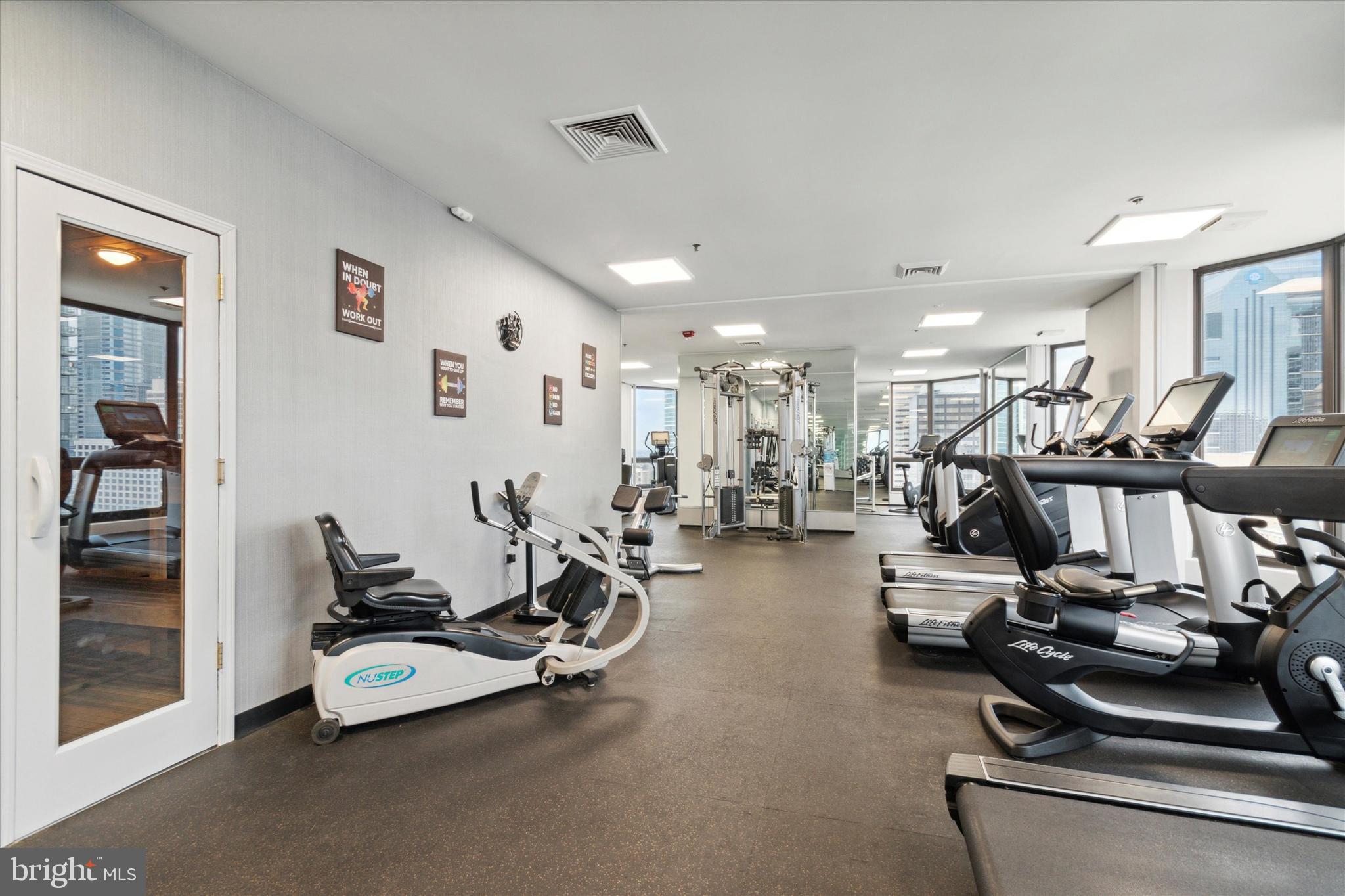 2018-32 WALNUT ST #23F