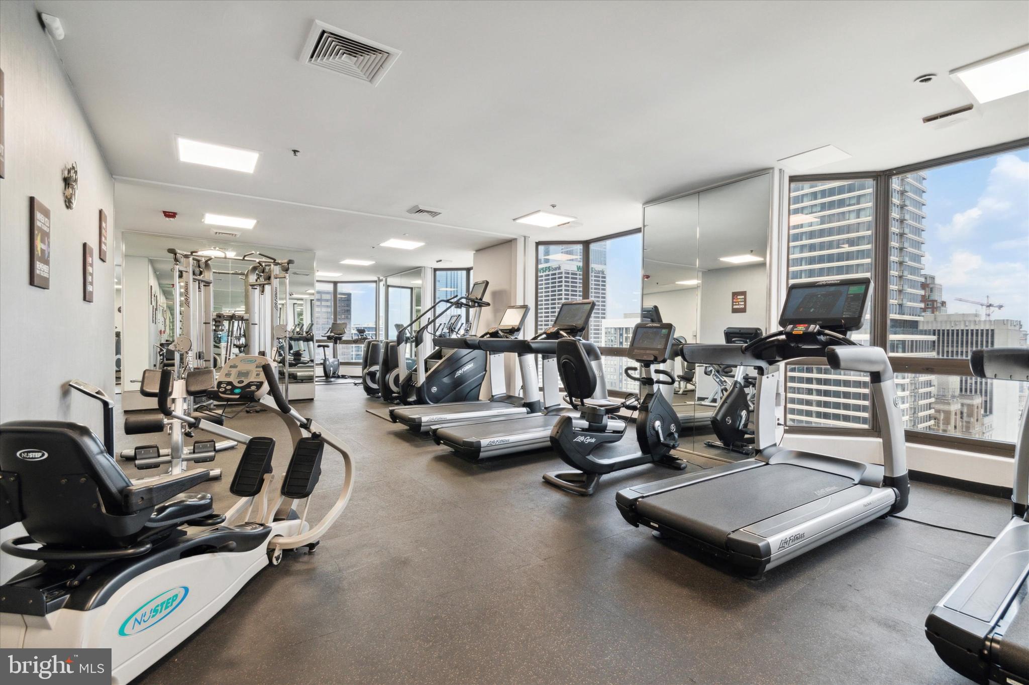 2018-32 WALNUT ST #23F