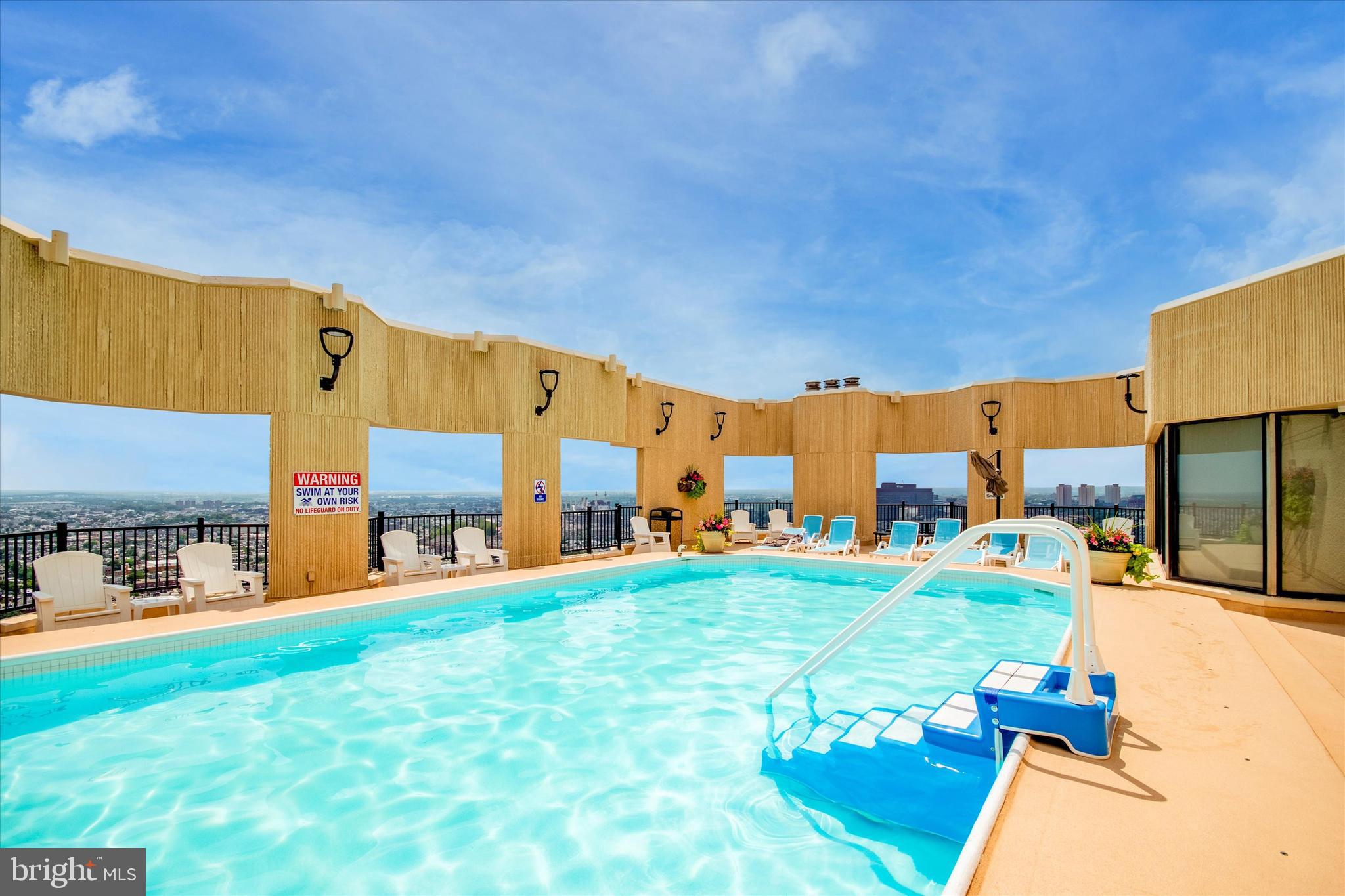 2018-32 WALNUT ST #23F