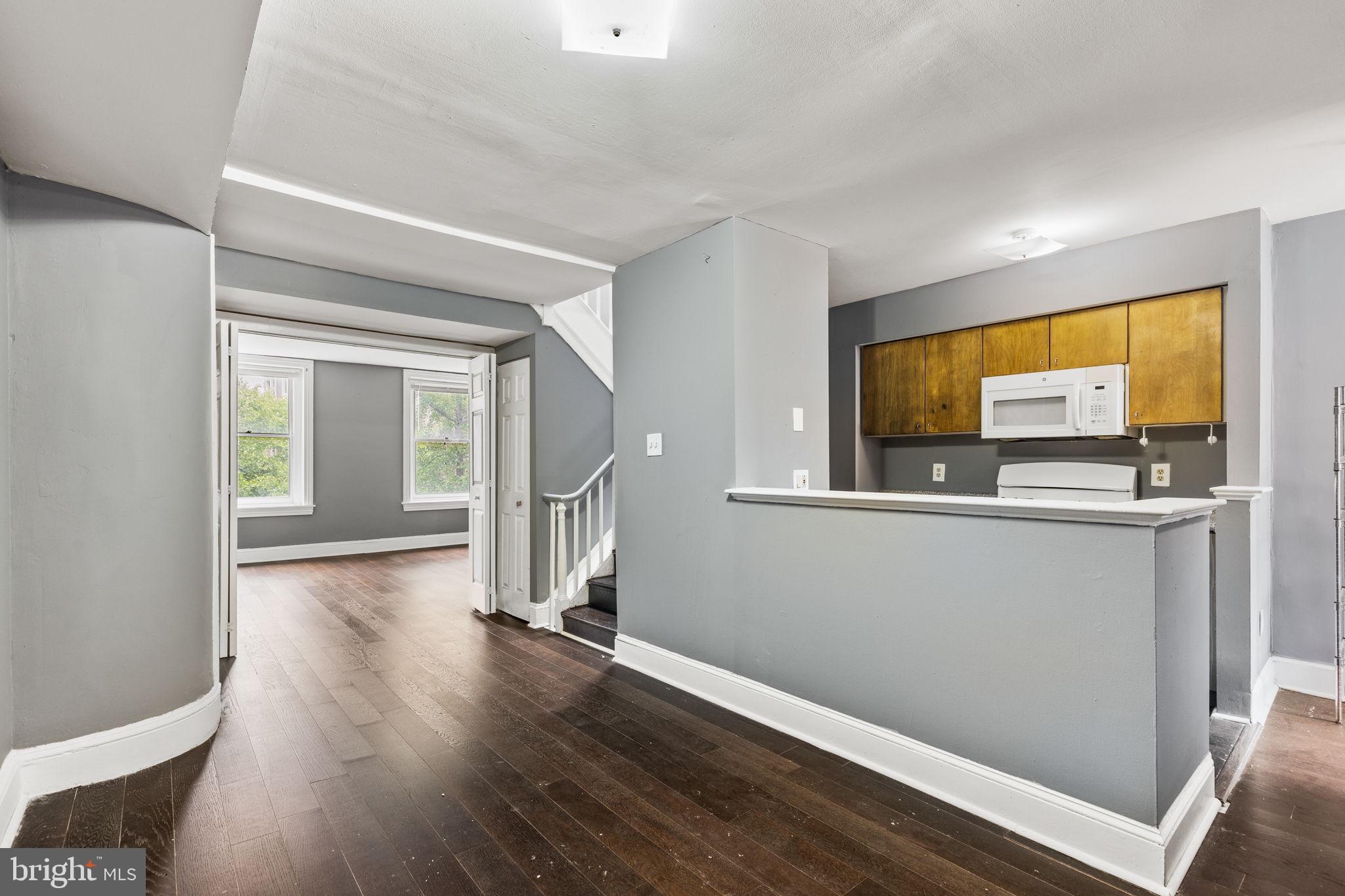 262 S 11th St