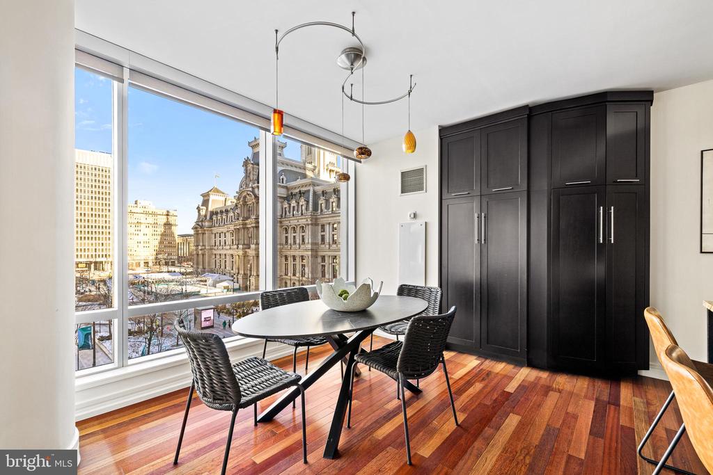 1414 S Penn Sq #5f