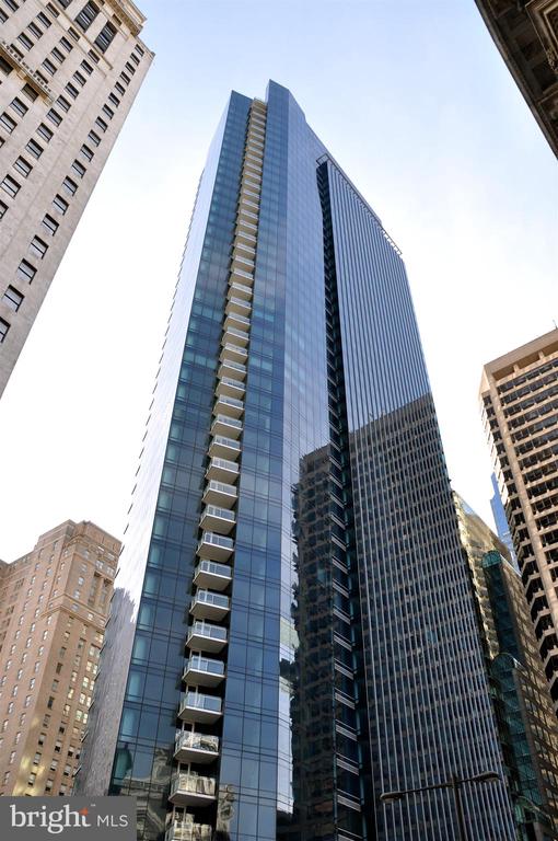 1414 S Penn Sq #5f