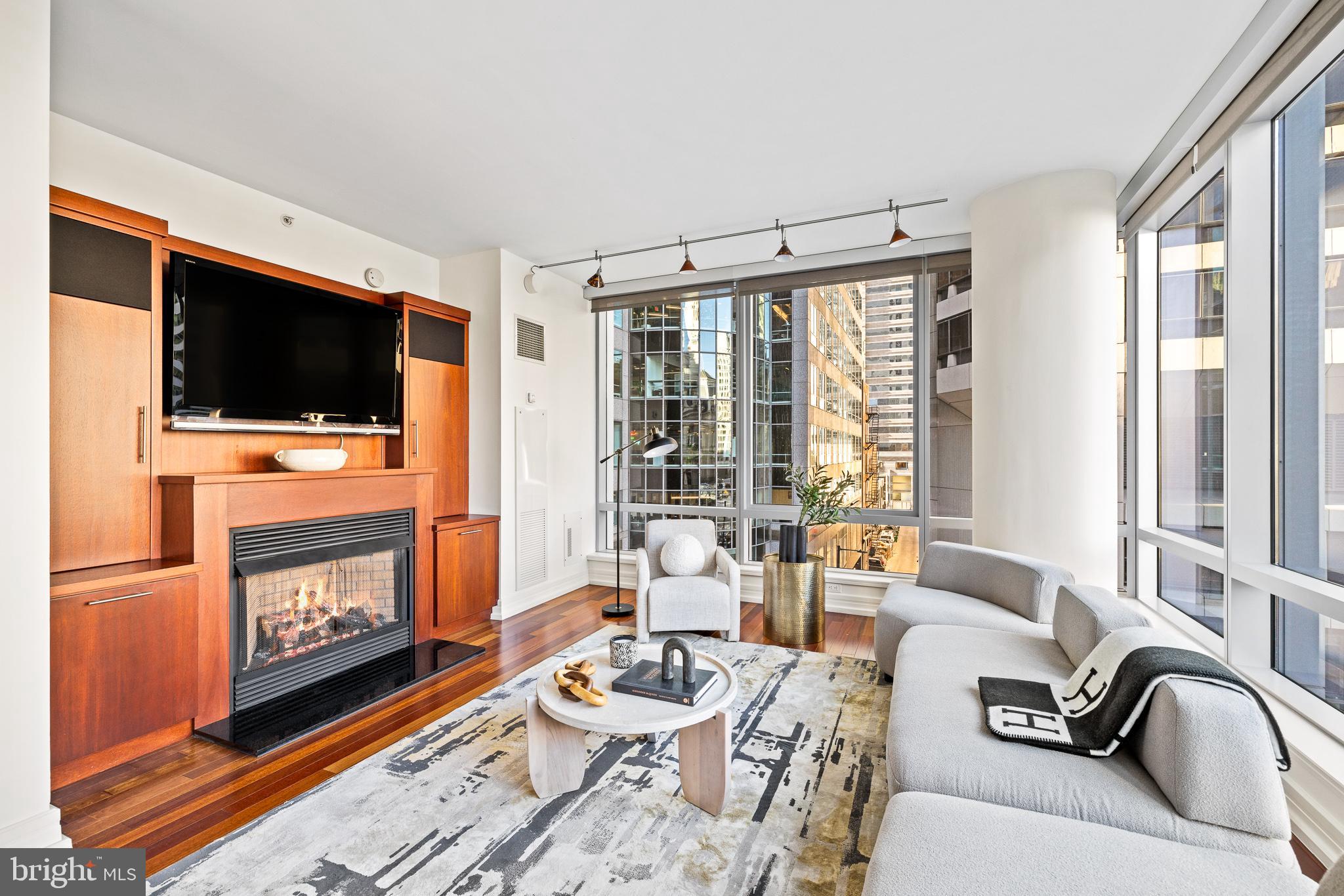 1414 S Penn Sq #5f