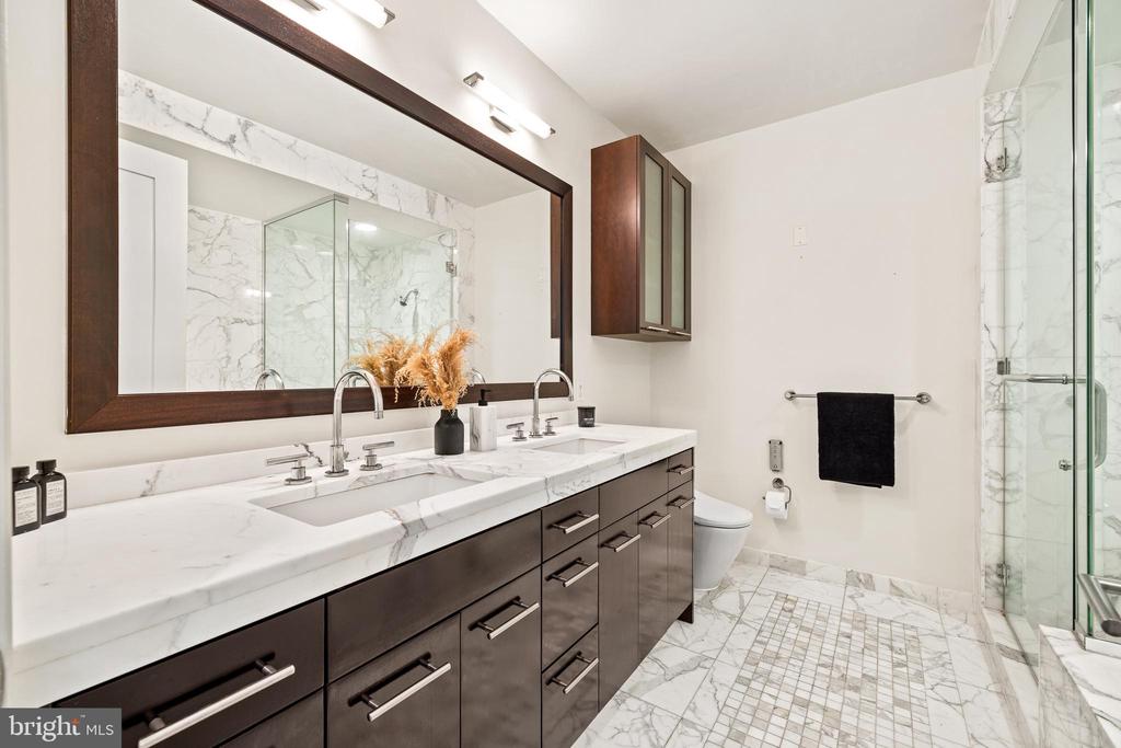 1414 S Penn Sq #5f