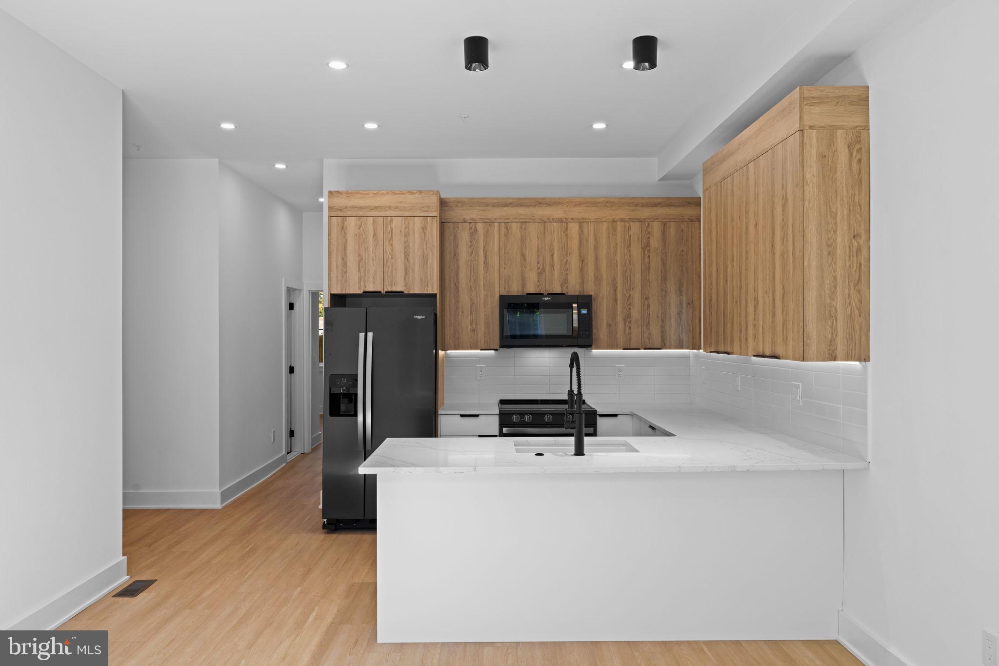 4225 Powelton Ave