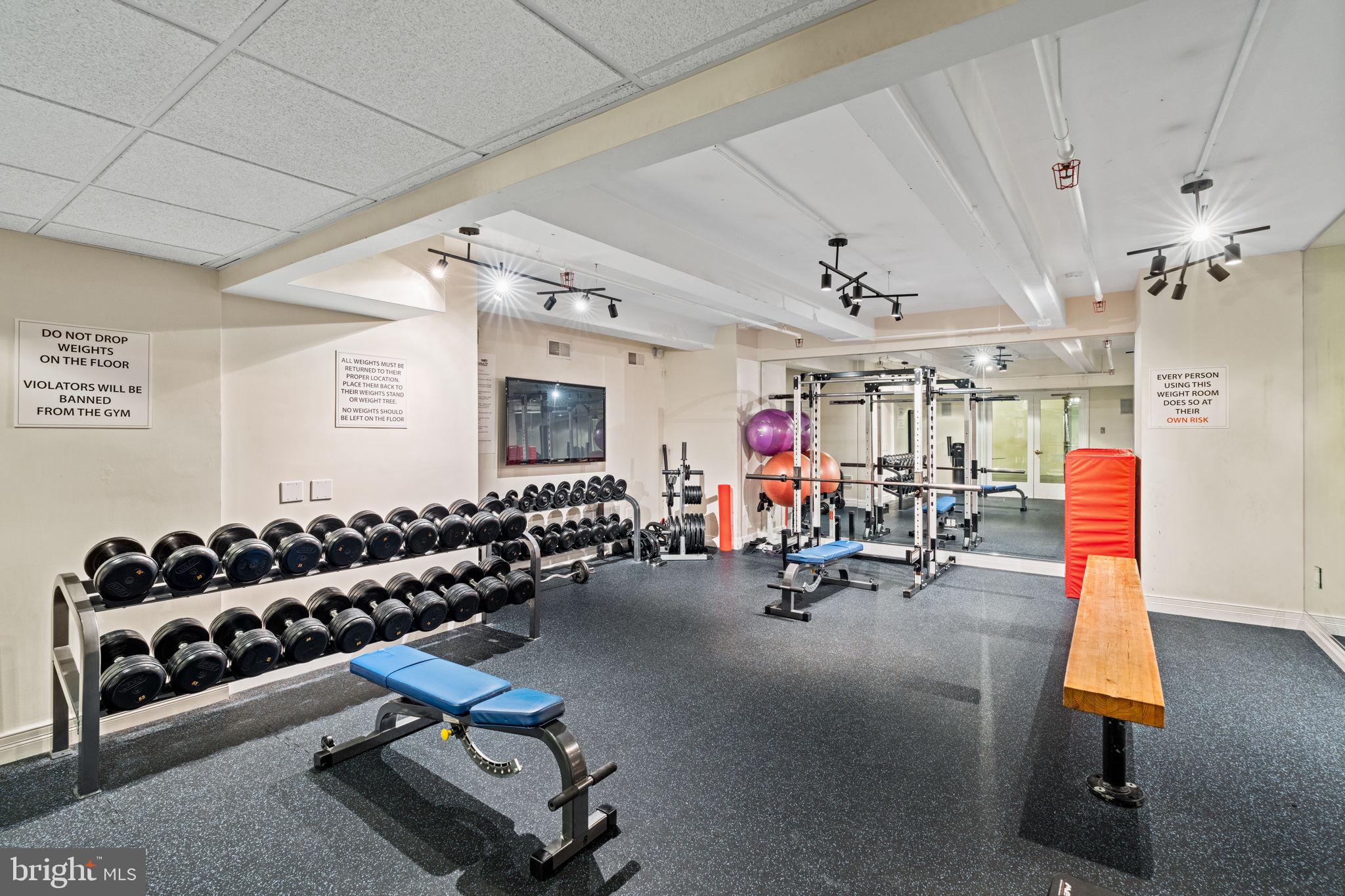 1600-18 Arch St #1713