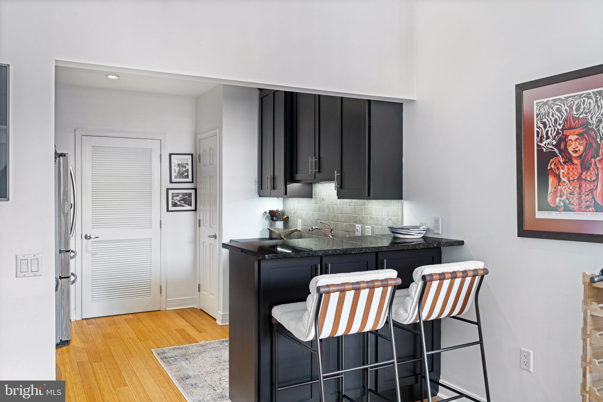 1600-18 Arch St #1713