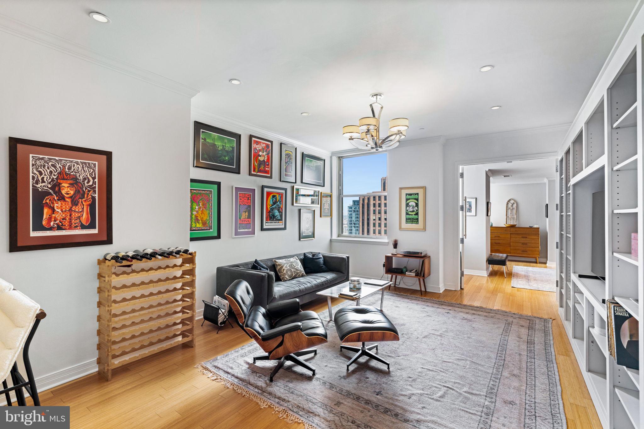 1600-18 Arch St #1713