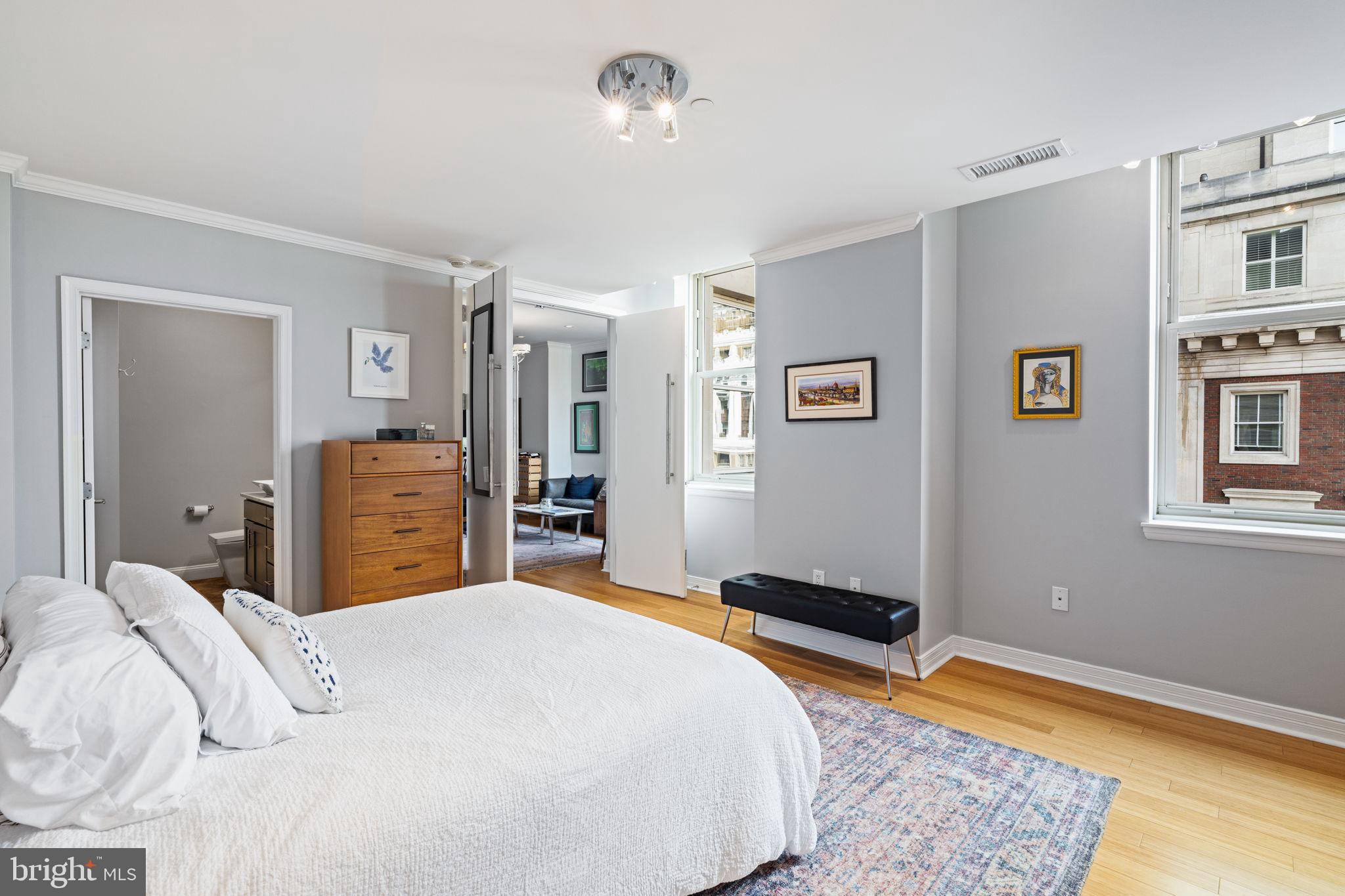 1600-18 Arch St #1713